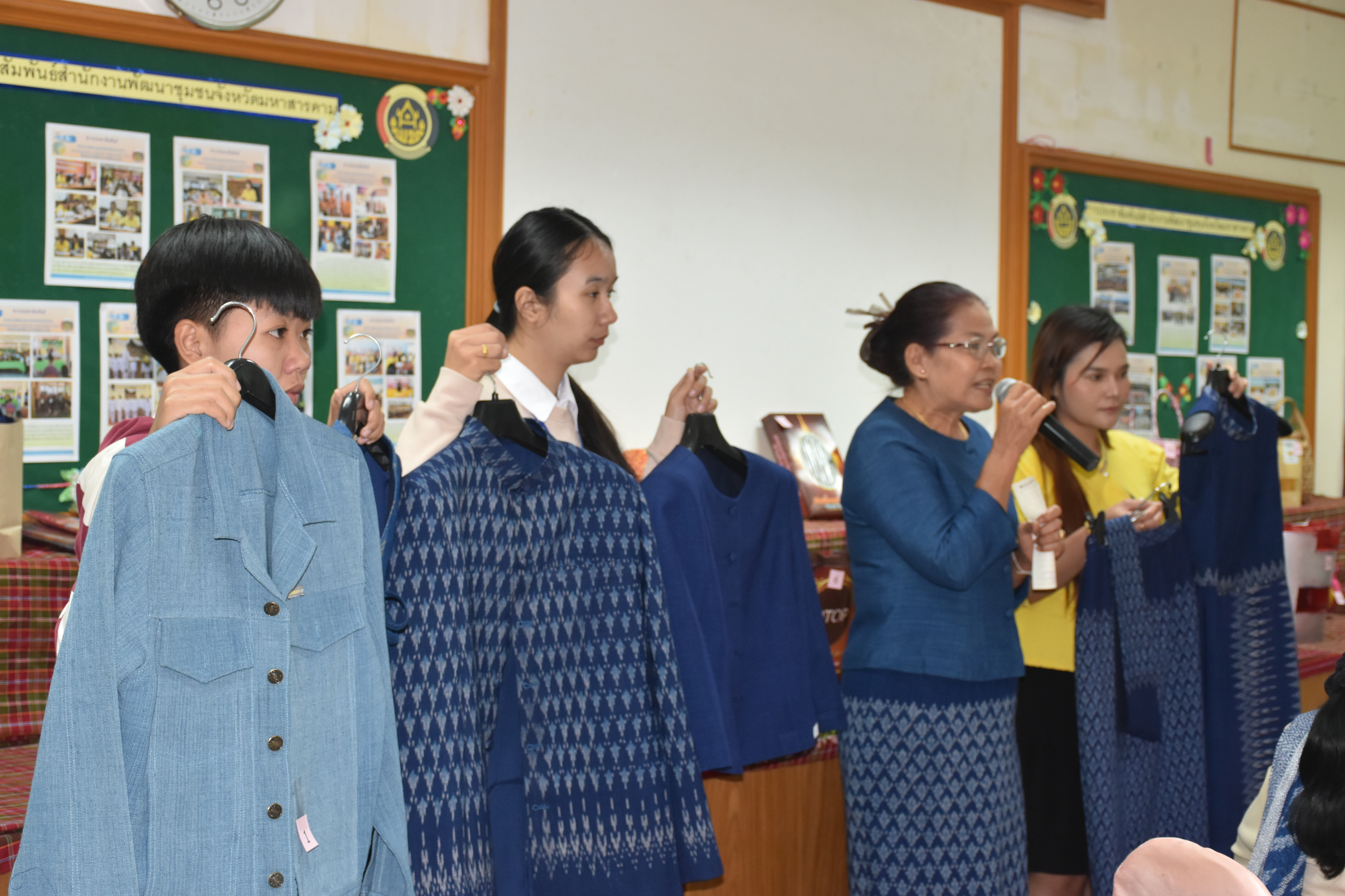 9 ธันวาคม 2562 เวลา 09.30 น.ประชุมเตรียมความพร้อมเพื่อพัฒนาศักยภาพเครือข่ายองค์ความรู้ KBO จังหวัด กิจกรรมการพัฒนาศักยภาพเครือข่ายองค์ความรู้ KBO จังหวัด ตามโครงการส่งเสริมกระบวนการเครือข่ายองค์ความรู้ KBO