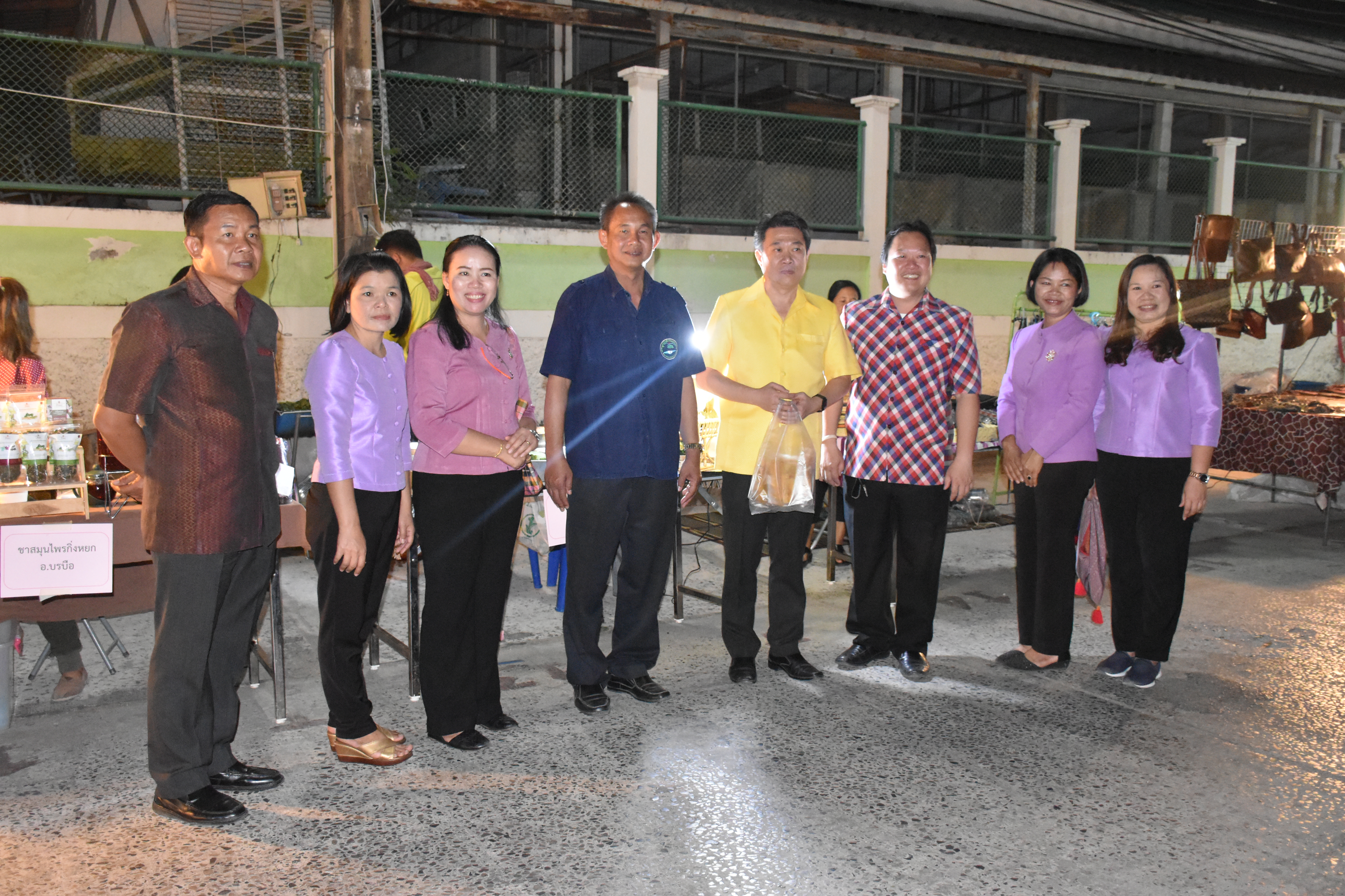 ?@ มหาสารคาม เมืองตักสิลานคร 22 ธันวาคม 2562 เวลา 17.30 น. จังหวัดมหาสารคาม เปิดกิจกรรม “เดิน ชิม กิน เที่ยว ถนนคนเดินไนท์ บาซาร์”