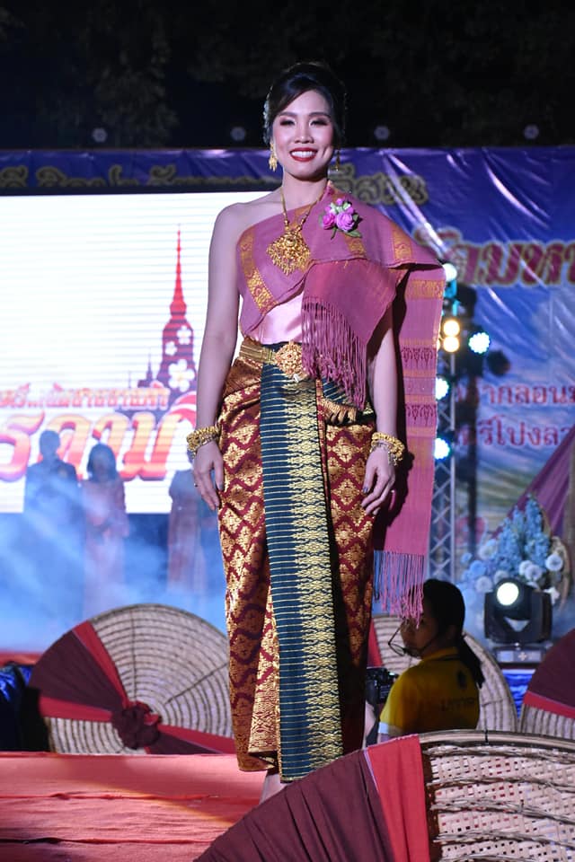 30 มกราคม 2563 งาน “ราตรีเส้นสายลายผ้าสารคาม” ในงานบุญเบิกฟ้าและงานกาชาดจังหวัดมหาสารคาม ประจำปี 2563
