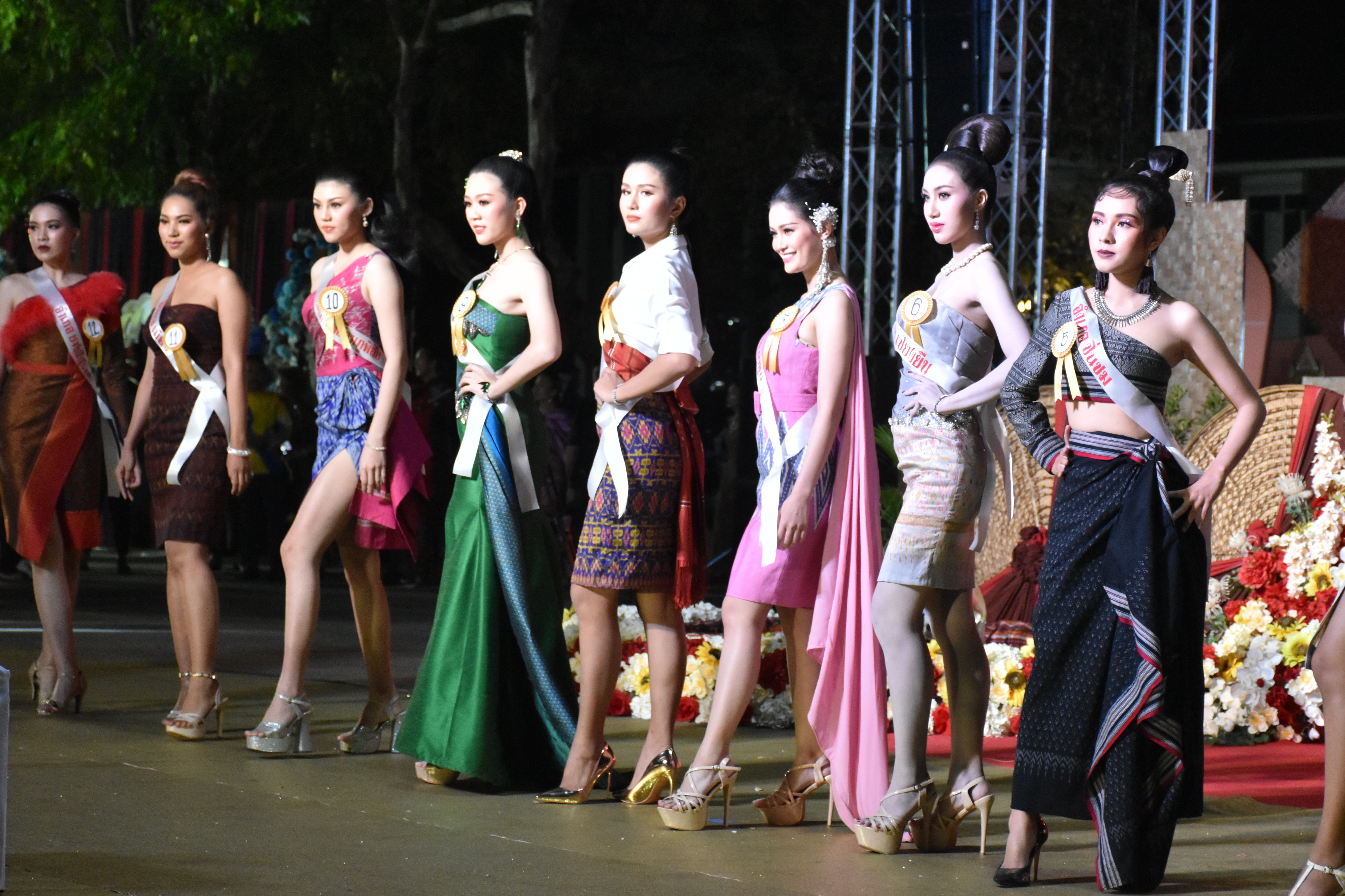 30 มกราคม 2563 งาน “ราตรีเส้นสายลายผ้าสารคาม” ในงานบุญเบิกฟ้าและงานกาชาดจังหวัดมหาสารคาม ประจำปี 2563