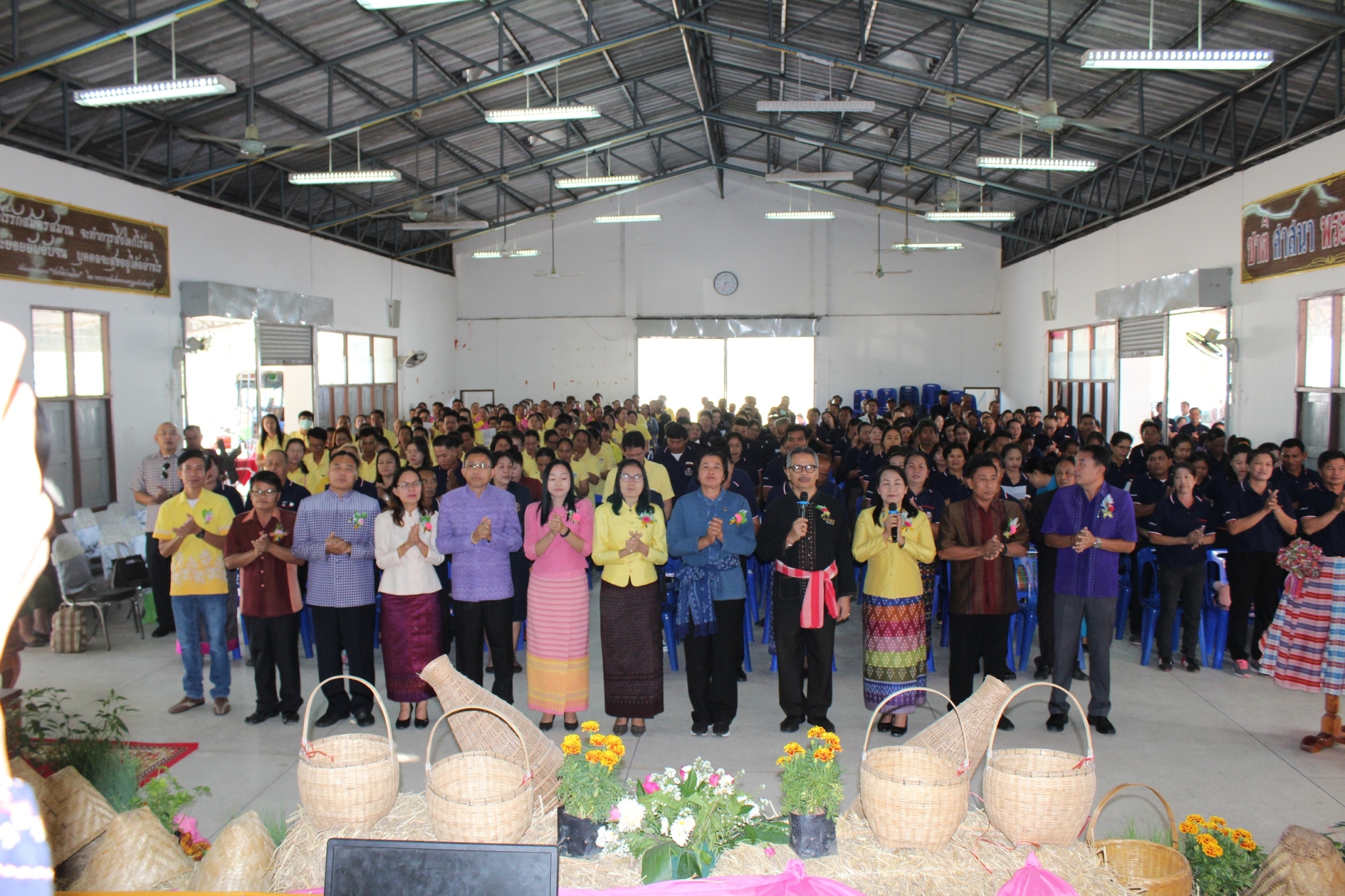 28 มกราคม 2563 พัฒนาชุมชนจังหวัดมหาสารคาม จัดกิจกรรมเนื่องในโอกาสครบรอบ 51 ปี โครงการพัฒนาผู้นำอาสาพัฒนาชุมชน“รวมพลัง อช. สานต่อที่พ่อทำ สร้างสรรค์สังคมไทยด้วยใจอาสา”