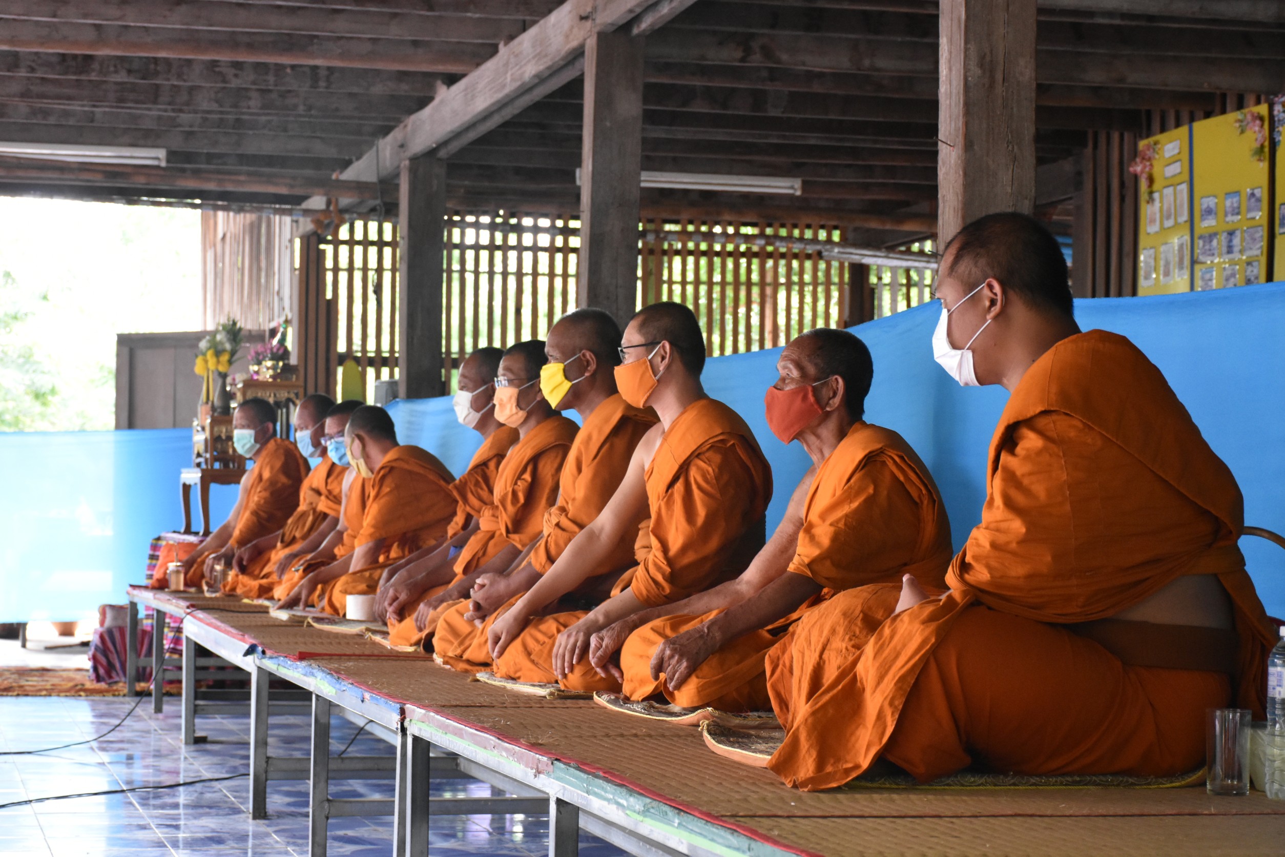 29 พฤษภาคม 2563 “เอามื้อสามัคคี” พช.มหาสารคาม ขับเคลื่อนกิจกรรมขยายผลปลูกผักสวนครัวจากวัดสู่ชุมชน ตามหลัก “บวร” วัดต้นแบบระดับจังหวัด ตามแผนปฏิบัติการ “90 วัน ปลูกผักสวนครัว เพื่อสร้างความมั่นคงทางอาหาร” ณ วัดพุทธไชยาราม บ้านเขียบ ม.3 ต.ขามเรียง อ.กันทรวิชัย จ.มหาสารคาม