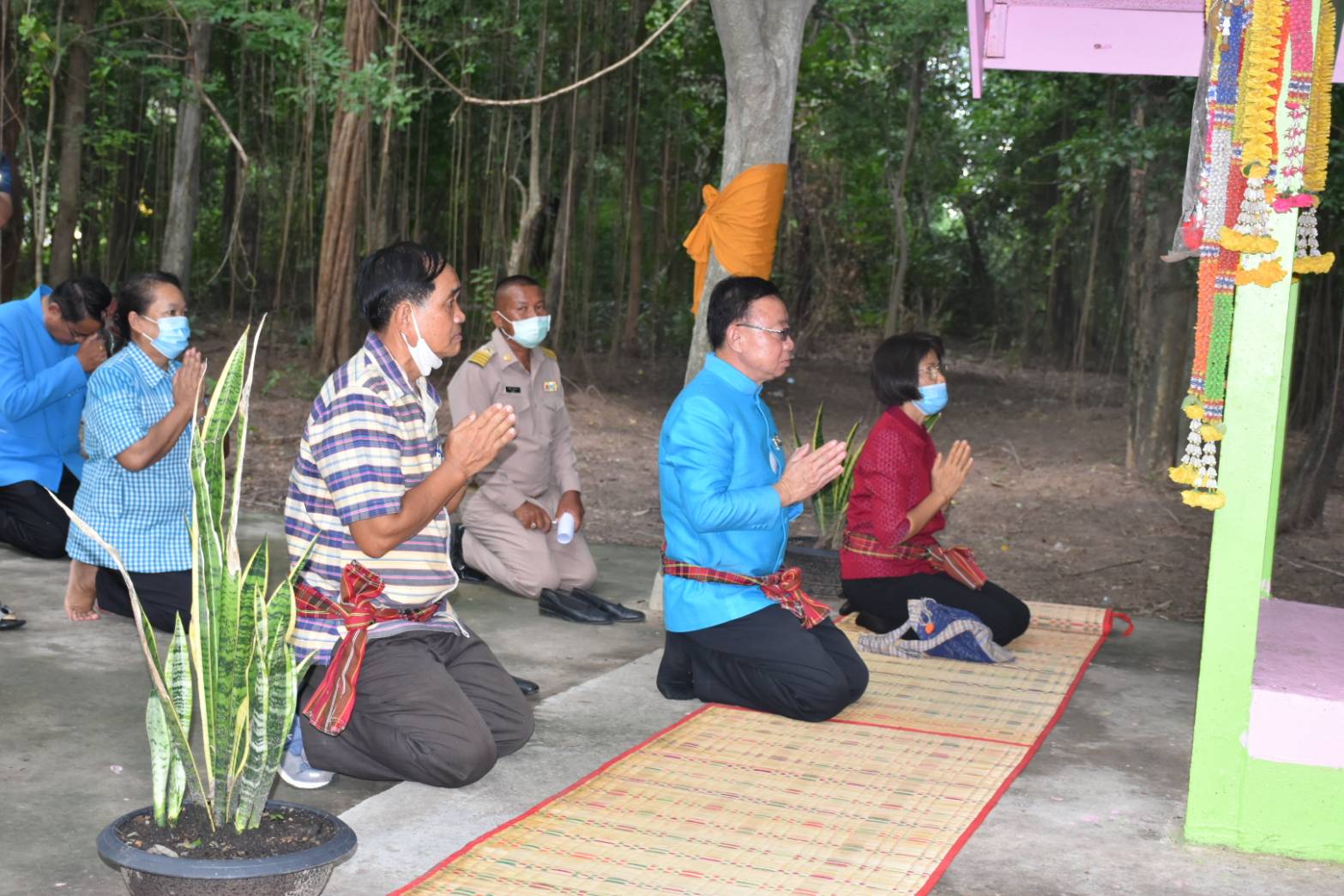 @ มหาสารคามเมืองแห่งความสุข 19 มิถุนายน 2563 เวลา 14.00 น. การคัดสรรหมู่บ้านเศรษฐกิจพอเพียง “อยู่เย็น เป็นสุข” ดีเด่นระดับจังหวัด ประจำปี 2563 จังหวัดมหาสารคาม