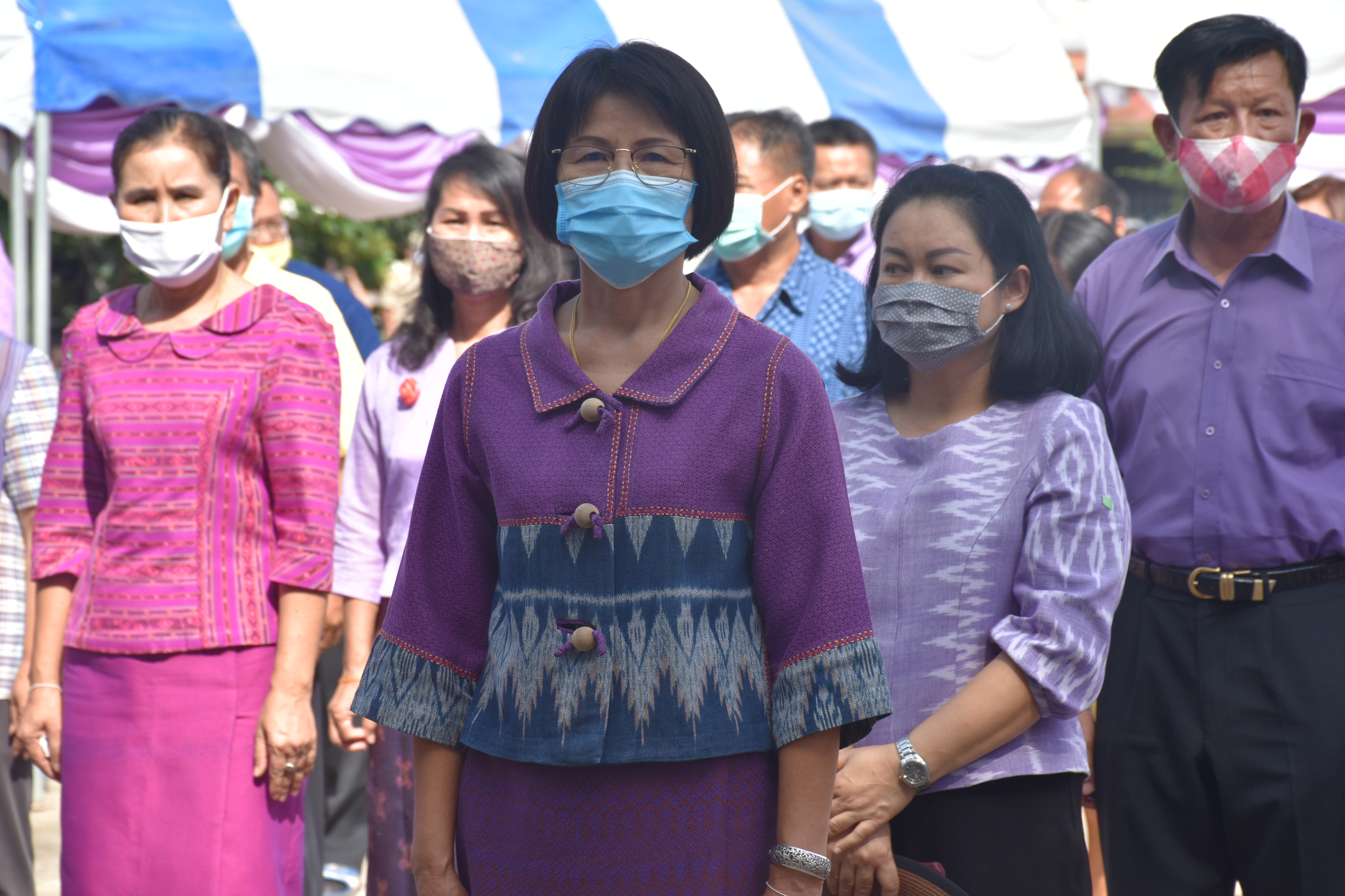 26 มิถุนายน 2563 พช.มค. ร่วมกับอำเภอโกสุมพิสัย และองค์การบริหารส่วนตำบลดอนกลาง อำเภอโกสุมพิสัย จังหวัดมหาสารคาม ดำเนินโครงการรวมพลังสตรีอาสาพัฒนา ปลูกป่าเฉลิมพระเกียรติ เนื่องในโอกาสวันเฉลิมพระชนมพรรษา สมเด็จพระนางเจ้าสุทิดา พัชรสุธาพิมลลักษณ พระบรมราชินี