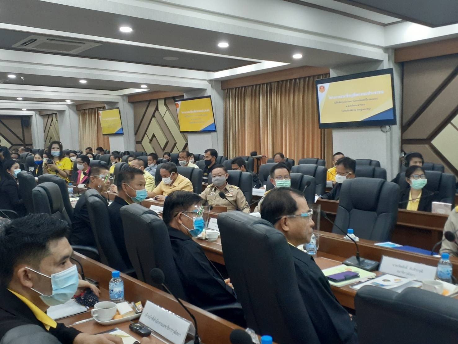 พช.มค.สานพลังเครือข่าย OTOP มหาสารคาม นำผู้ผลิต ผู้ประกอบการ จัดแสดงและจำหน่ายสินค้าตามโครงการสมาชิกวุฒิสภาพบประชาชน ณ จังหวัดมหาสารคาม และจังหวัดขอนแก่น