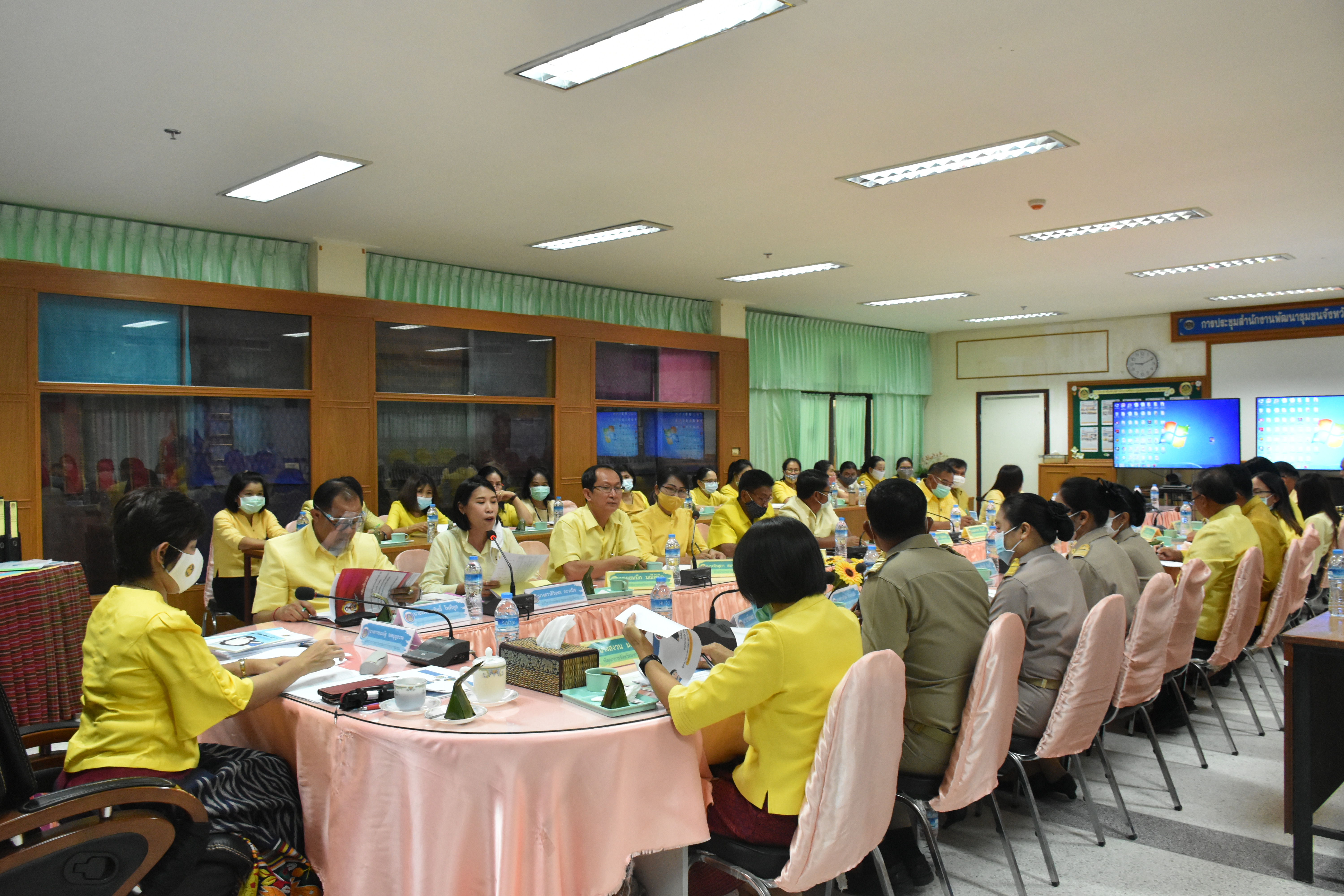 วันที่ 15 กรกฎาคม 2563 เวลา 09.00 น. ณ ห้องประชุม 106 สำนักงานพัฒนาชุมชนจังหวัดมหาสารคาม พช.มหาสารคาม รับการคัดเลือกข้าราชการ ลูกจ้างประจำดีเด่น และกิจกรรมพัฒนาชุมชนดีเด่น ประจำปี 2563