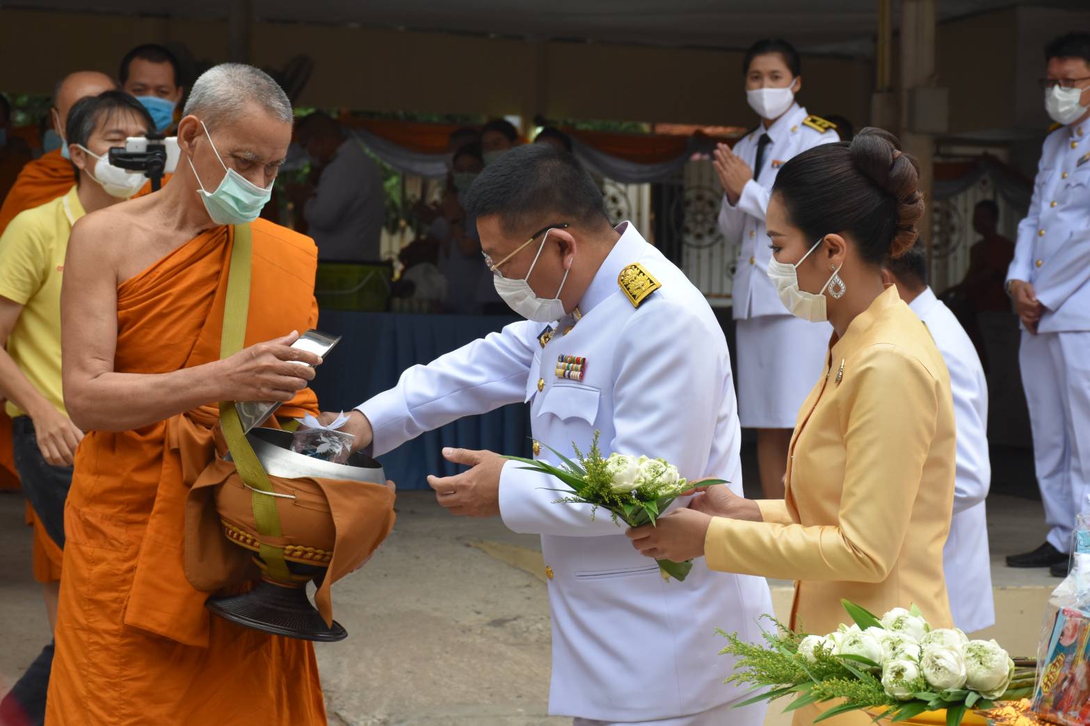 พช.มหาสารคาม : ร่วมกิจกรรมเฉลิมพระเกียรติเนื่องในโอกาสวันเฉลิมพระชนมพรรษาพระบาทสมเด็จพระเจ้าอยู่หัว 28 กรกฎาคม 2563