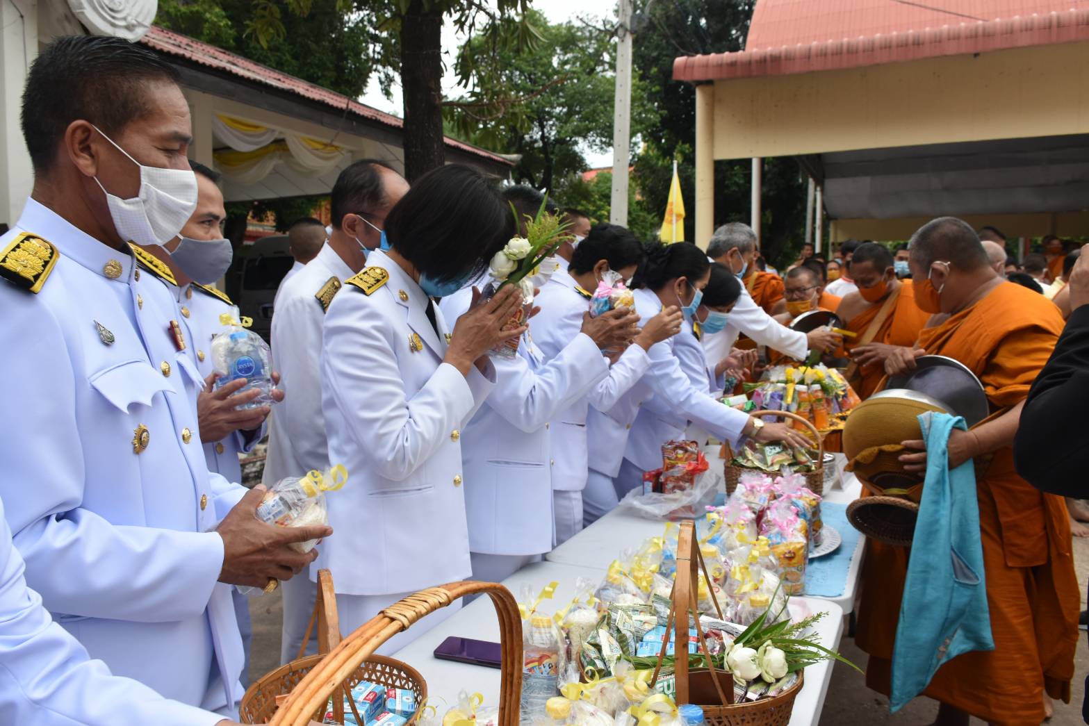 พช.มหาสารคาม : ร่วมกิจกรรมเฉลิมพระเกียรติเนื่องในโอกาสวันเฉลิมพระชนมพรรษาพระบาทสมเด็จพระเจ้าอยู่หัว 28 กรกฎาคม 2563