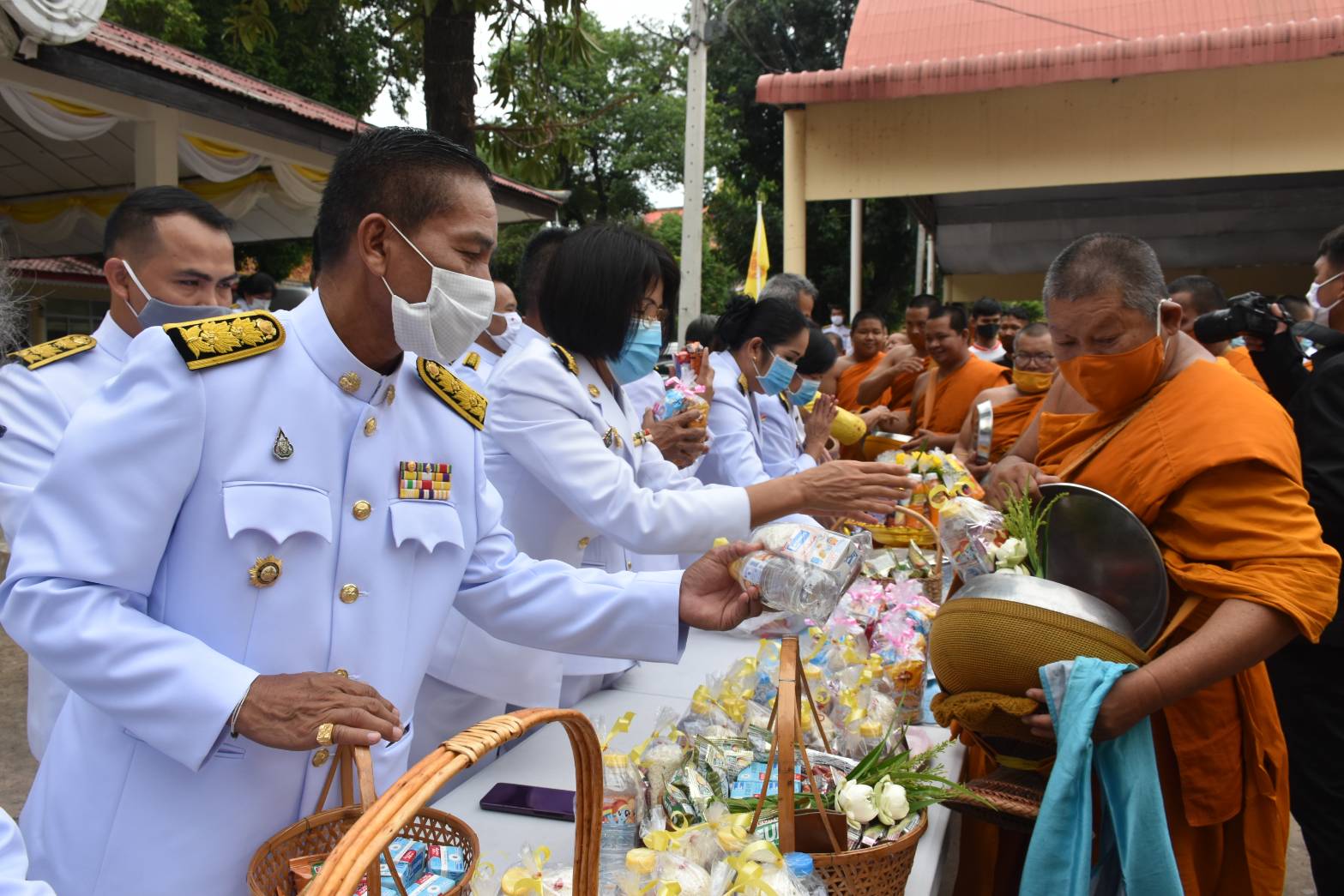 พช.มหาสารคาม : ร่วมกิจกรรมเฉลิมพระเกียรติเนื่องในโอกาสวันเฉลิมพระชนมพรรษาพระบาทสมเด็จพระเจ้าอยู่หัว 28 กรกฎาคม 2563