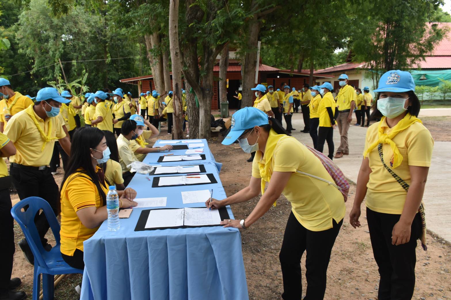 พช.มหาสารคาม : ร่วมกิจกรรมเฉลิมพระเกียรติเนื่องในโอกาสวันเฉลิมพระชนมพรรษาพระบาทสมเด็จพระเจ้าอยู่หัว 28 กรกฎาคม 2563