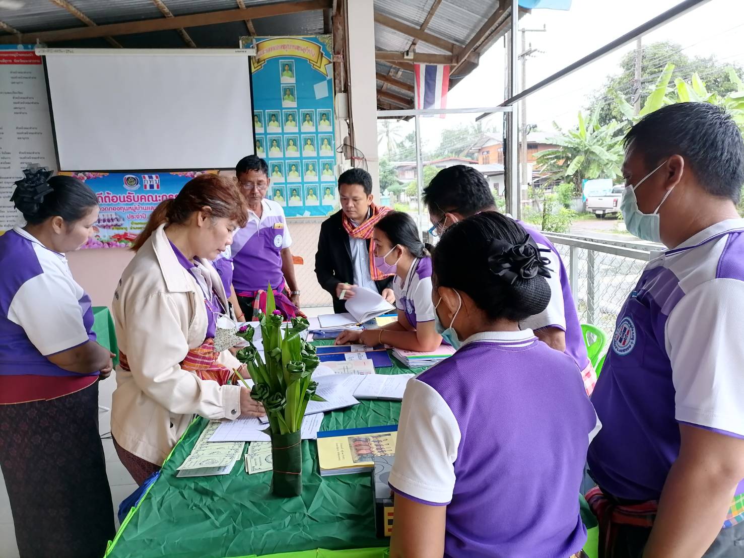 พช.มหาสารคาม​ จับมือ​ สทบ. สาขา​ 5​ จังหวัดขอนแก่น​ ดำเนินการประกวดกองทุนหมู่บ้านและชุมชนเมืองดีเด่น​ จังหวัดมหาสารคาม​ ประจำปี​ 2563