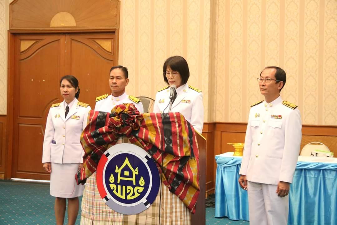 วันที่ 30 กันยายน 2563 ณ โรงแรมวสุมหาสารคาม อำเภอเมืองฯ จังหวัดมหาสารคาม พัฒนาชุมชนจังหวัดมหาสารคามจัด “มหกรรมรวมพลังคนดีแห่งแผ่นดิน” ประจำปี 2563
