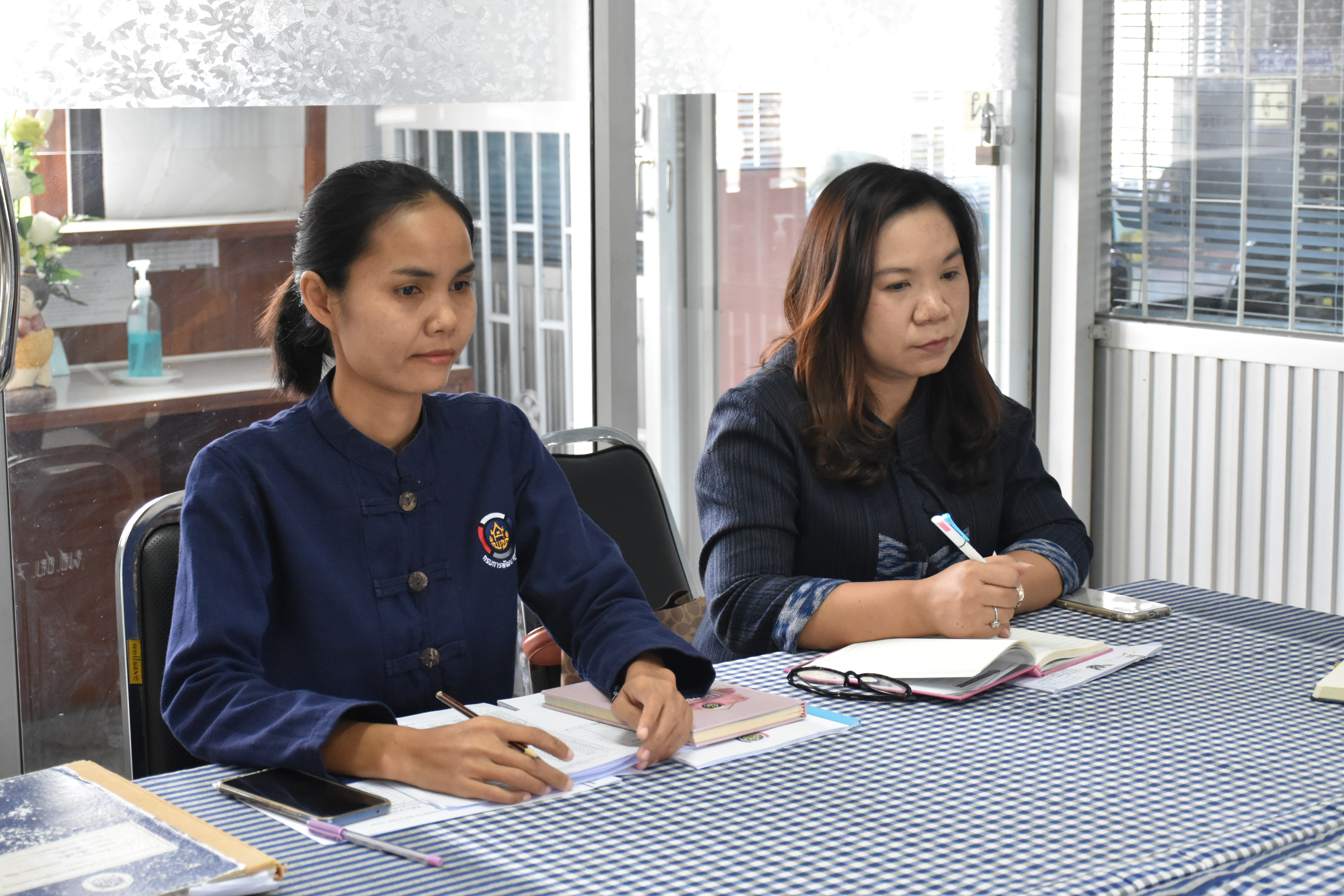 8 ตุลาคม 2563 เวลา 10.00 น.ณ สำนักงานพัฒนาชุมชนอำเภอเชียงยืน นางสงวน มะเสนา พัฒนาการจังหวัดมหาสารคาม พร้อมด้วย นักวิชาการพัฒนาชุมชนจังหวัดมหาสารคาม ออกนิเทศติดตามและเตรียมความพร้อมการขับเคลื่อนกิจกรรมตามยุทธศาสตร์กรมการพัฒนาชุมชน ประจำ ปีงบประมาณ 2564