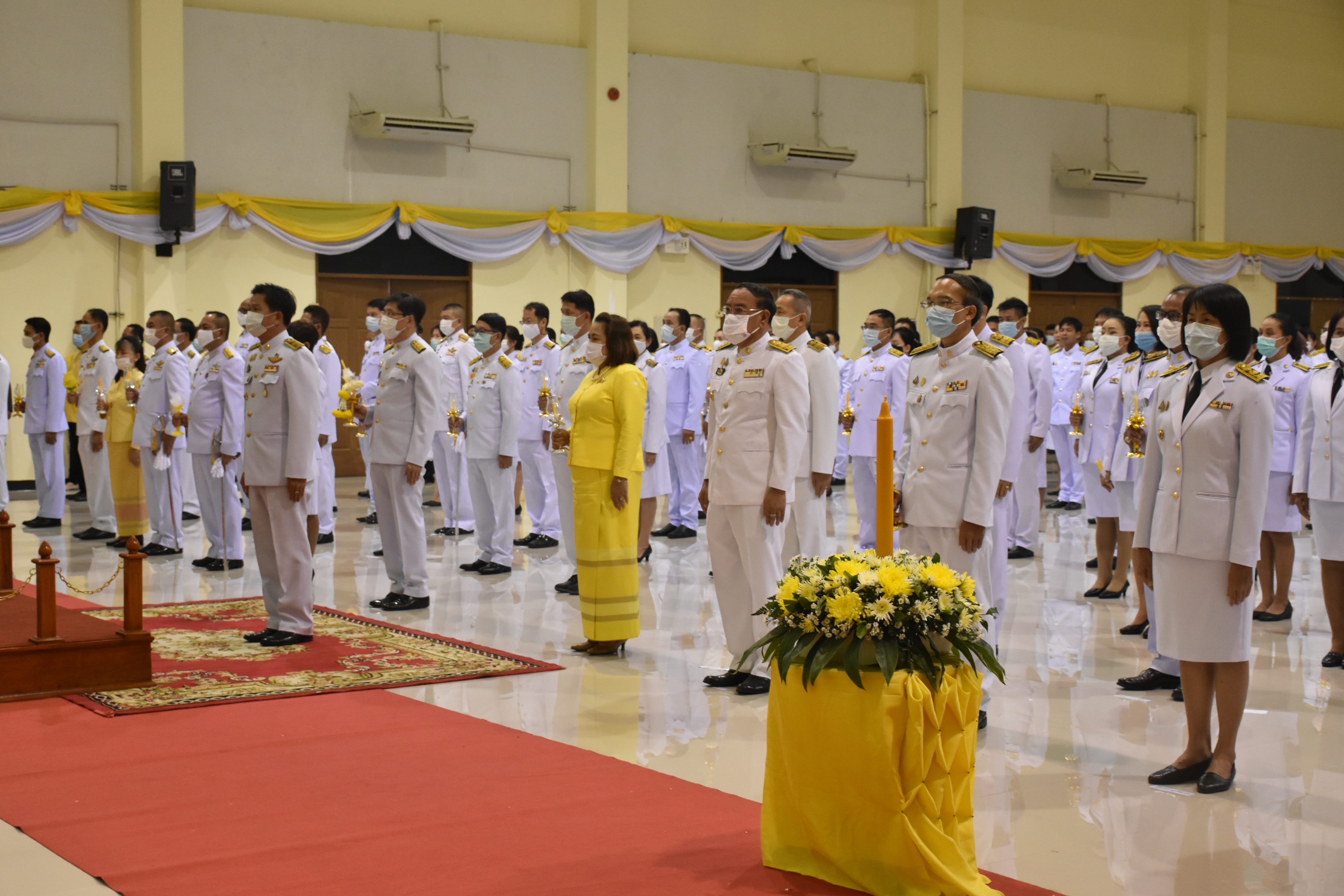 13 ตุลาคม 2563 เวลา 18.00 น. ณ หอประชุมจังหวัดมหาสารคาม พช.มหาสารคาม ร่วมพิธีจุดเทียนชัยเพื่อน้อมรำลึกในพระมหากรุณาธิคุณ เนื่องในวันคล้ายวันสวรรคต พระบาทสมเด็จพระบรมชนกาธิเบศร มหาภูมิพลอดุลยเดชมหาราช บรมนาถบพิตร 13 ตุลาคม 2563
