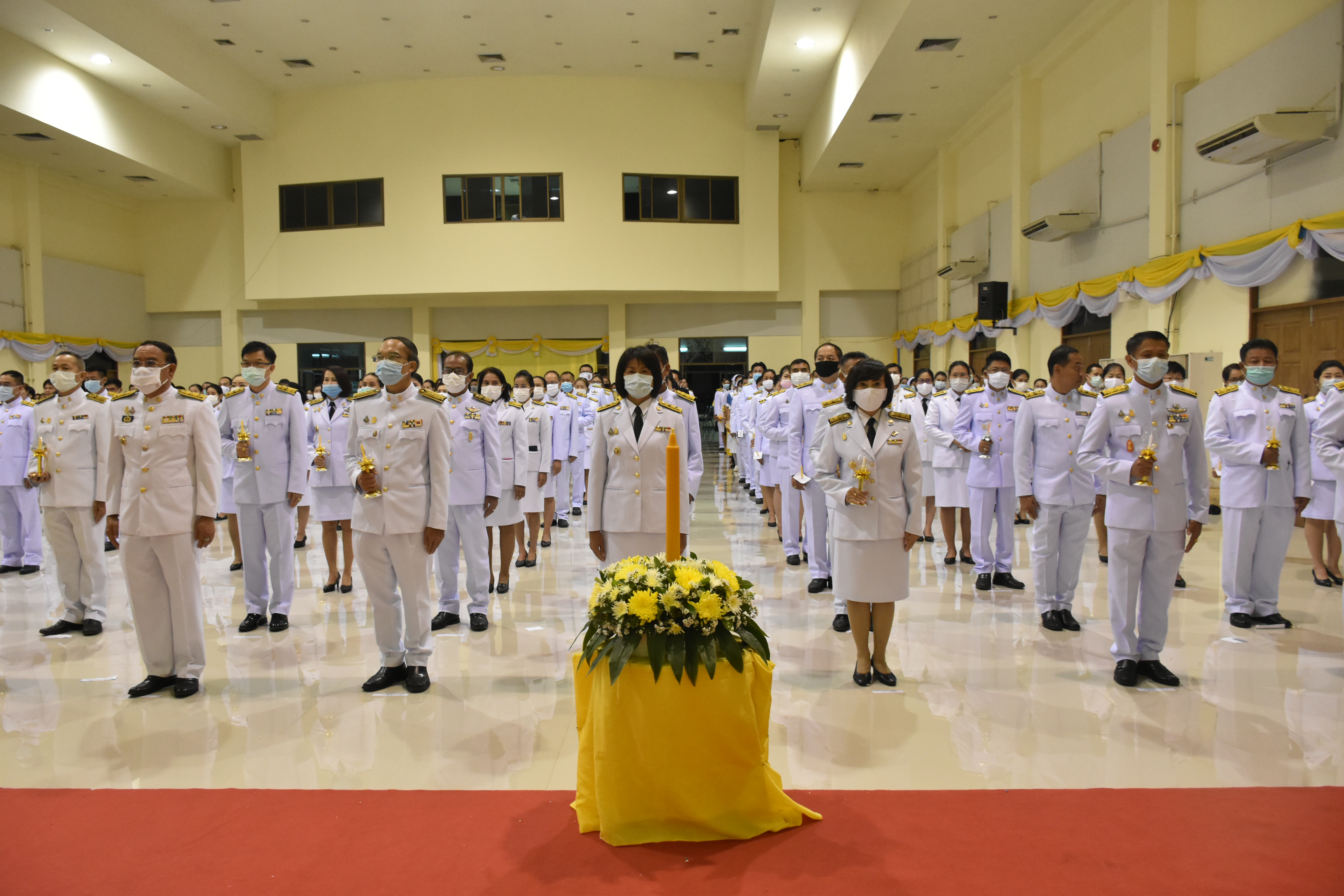 13 ตุลาคม 2563 เวลา 18.00 น. ณ หอประชุมจังหวัดมหาสารคาม พช.มหาสารคาม ร่วมพิธีจุดเทียนชัยเพื่อน้อมรำลึกในพระมหากรุณาธิคุณ เนื่องในวันคล้ายวันสวรรคต พระบาทสมเด็จพระบรมชนกาธิเบศร มหาภูมิพลอดุลยเดชมหาราช บรมนาถบพิตร 13 ตุลาคม 2563
