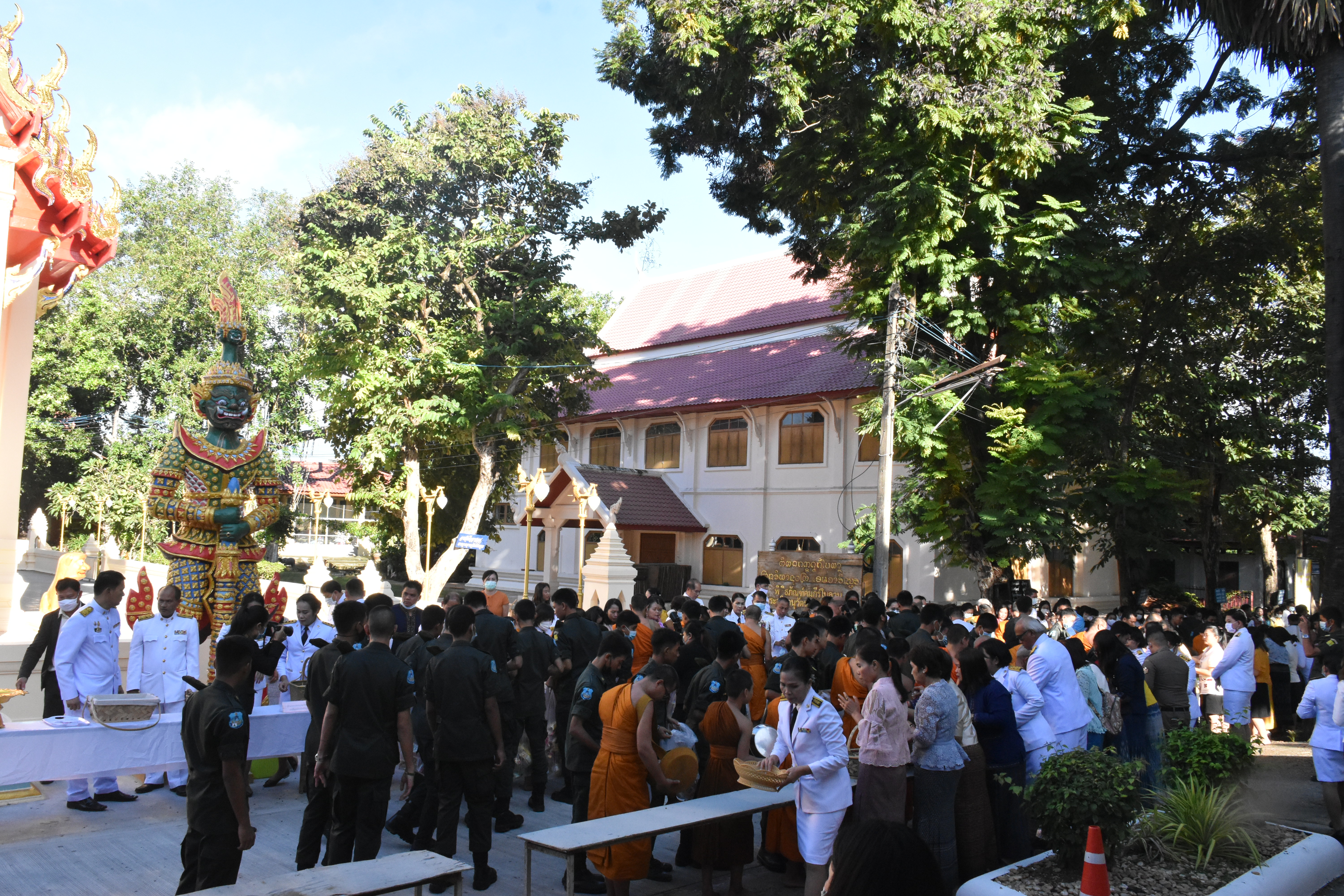 พช.มหาสารคาม ร่วมพิธีน้อมรำลึกเนื่องในวันคล้ายวันพระราชสมภพครบ 120 ปี สมเด็จพระศรีนครินทราบรมราชชนนี 21 ตุลาคม 2563