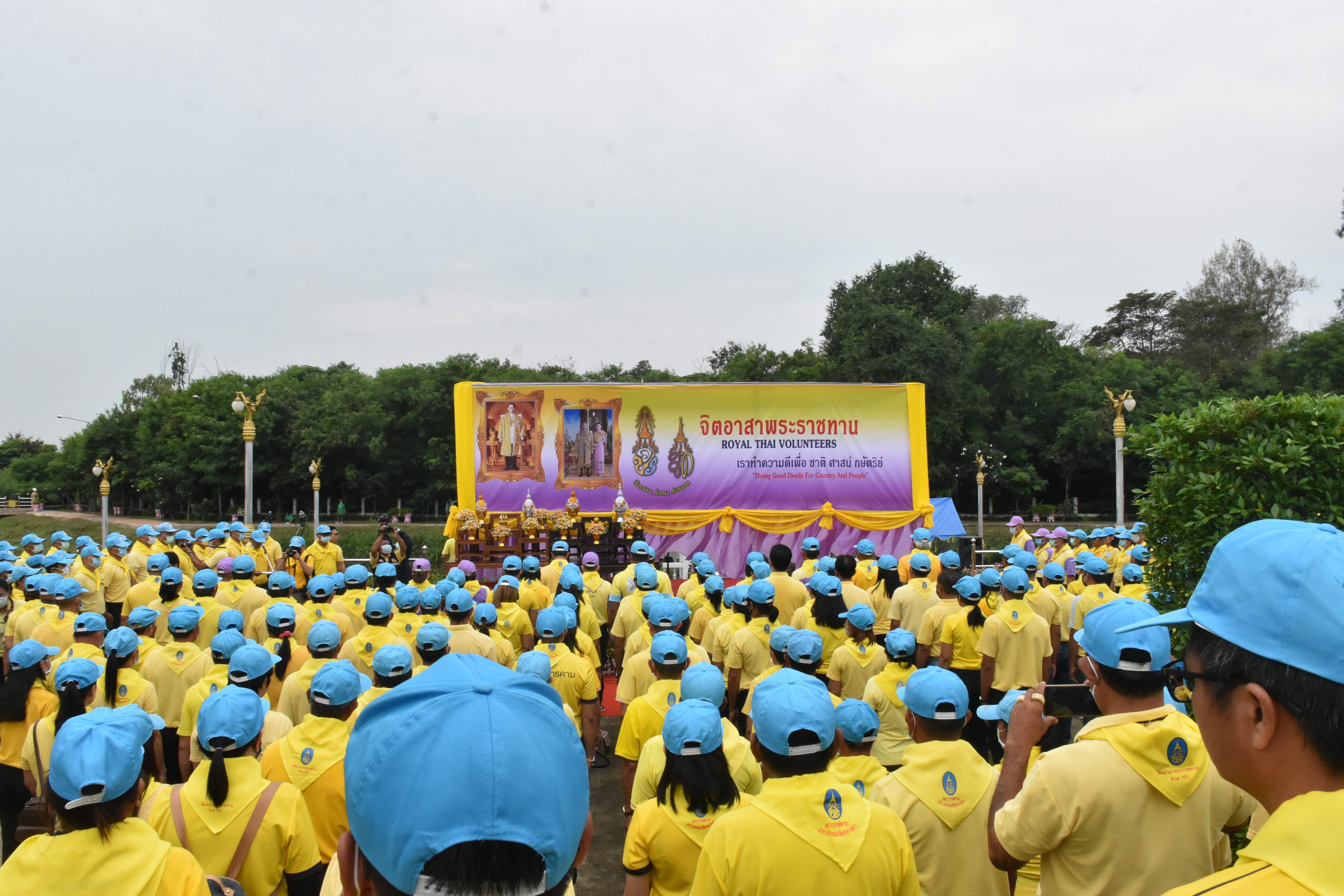 13 ตุลาคม 2563 พช.มหาสารคาม ร่วมกิจกรรมน้อมรำลึกเนื่องในวันคล้ายวันสวรรคต พระบาทสมเด็จพระบรมชนกาธิเบศร มหาภูมิพลอดุลยเดชมหาราช บรมนาถบพิตร 13 ตุลาคม 2563