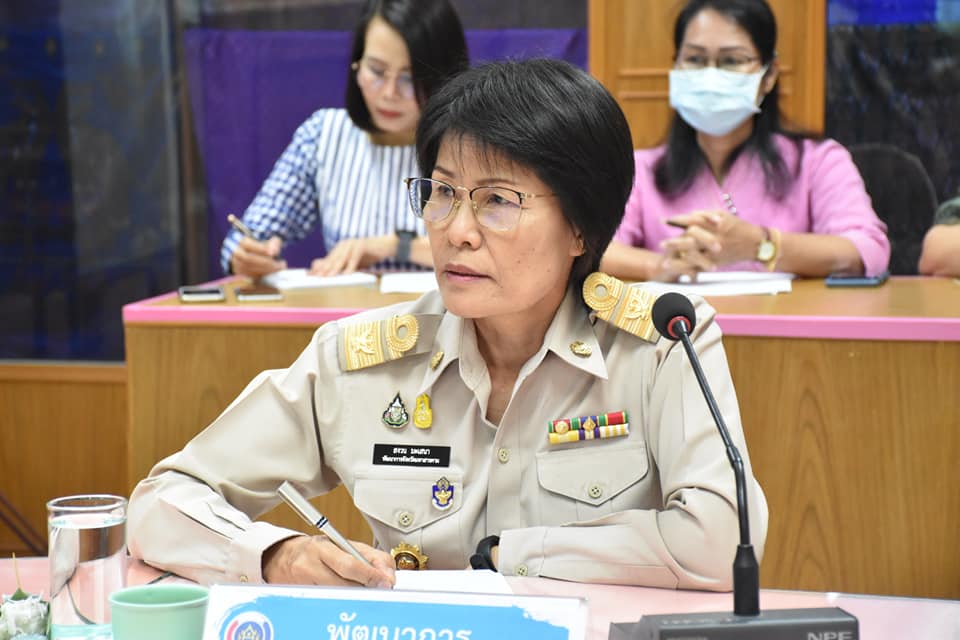 ประชุมเข้ม !! จังหวัดมหาสารคาม ประชุมเตรียมงาน “เส้นสายลายผ้า” ในงานประเพณีบุญเบิกฟ้าและงานกาชาดจังหวัดมหาสารคาม ประจำปี 2564