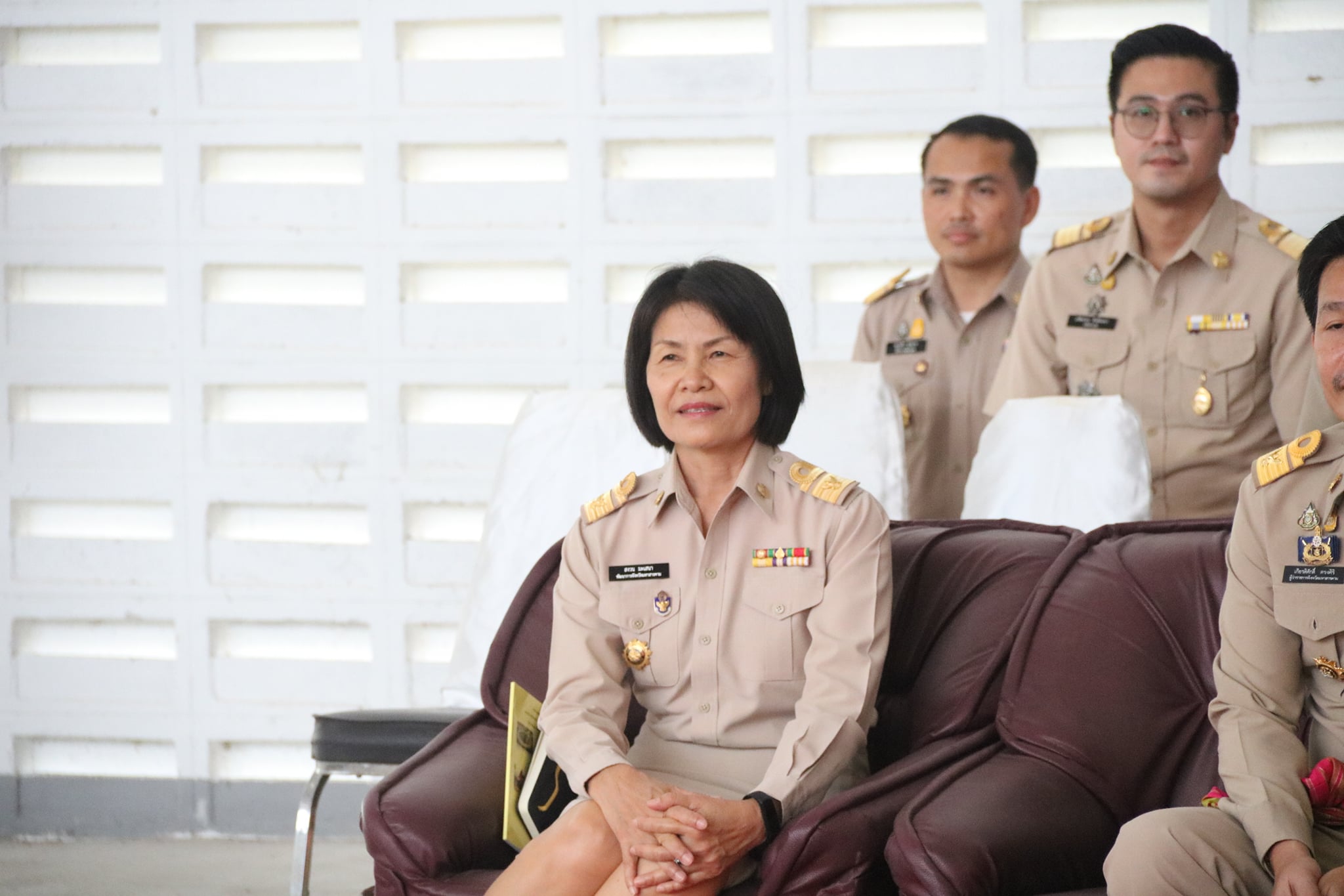 ? ผู้ว่าฯ มหาสารคาม ลงพื้นที่มอบแนวทางการปฏิบัติราชการ แก่ข้าราชการ เจ้าหน้าที่ ผู้บริหารองค์กรปกครองส่วนท้องถิ่น กำนัน ผู้ใหญ่บ้าน ในพื้นที่ อ.นาเชือก และ อ.นาดูน จ.มหาสารคาม
