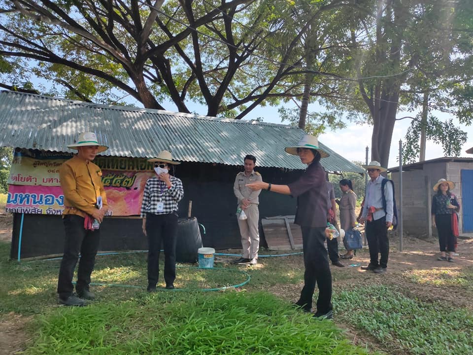 พช.มหาสารคาม​ นำทีมเฟ้นหากองทุนหมู่บ้านและชุมชนเมืองดีเด่น​ ประจำปี​ 2563