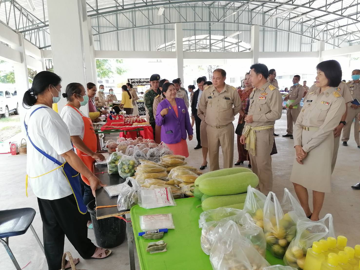 ? ผู้ว่าฯ มหาสารคาม ลงพื้นที่มอบแนวทางการปฏิบัติราชการ แก่ข้าราชการ เจ้าหน้าที่ ผู้บริหารองค์กรปกครองส่วนท้องถิ่น กำนัน ผู้ใหญ่บ้าน ในพื้นที่ อ.นาเชือก และ อ.นาดูน จ.มหาสารคาม