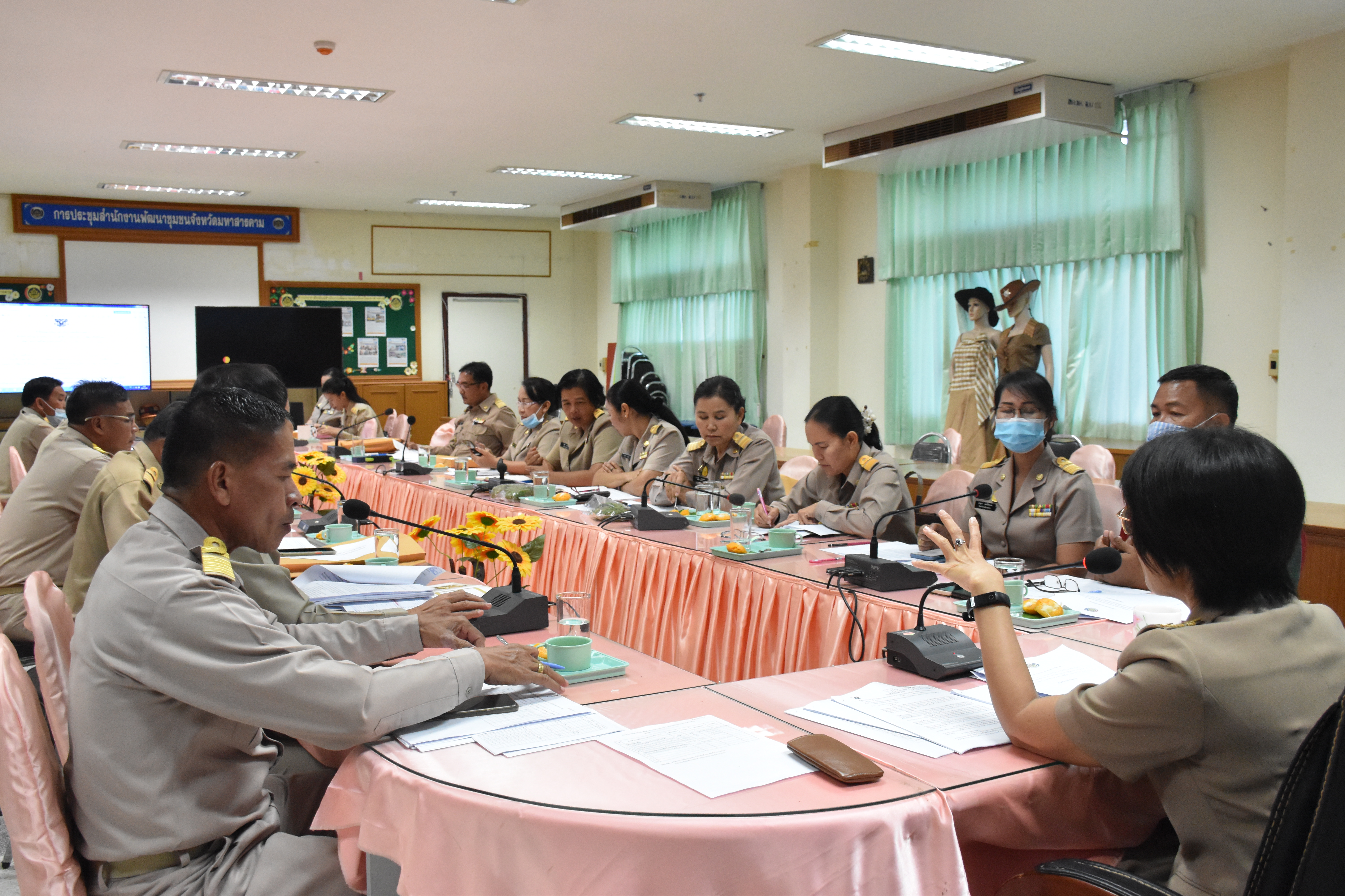 พช.มหาสารคาม​ ประชุมเตรียมความพร้อมสอบสัมภาษณ์ลูกจ้างเหมาบริการ ปฏิบัติภารกิจตามโครงการพัฒนาพื้นที่ต้นแบบการพัฒนาคุณภาพชีวิตตามหลักทฤษฎีใหม่ ประยุกต์สู่ “โคก หนอง นา โมเดล”