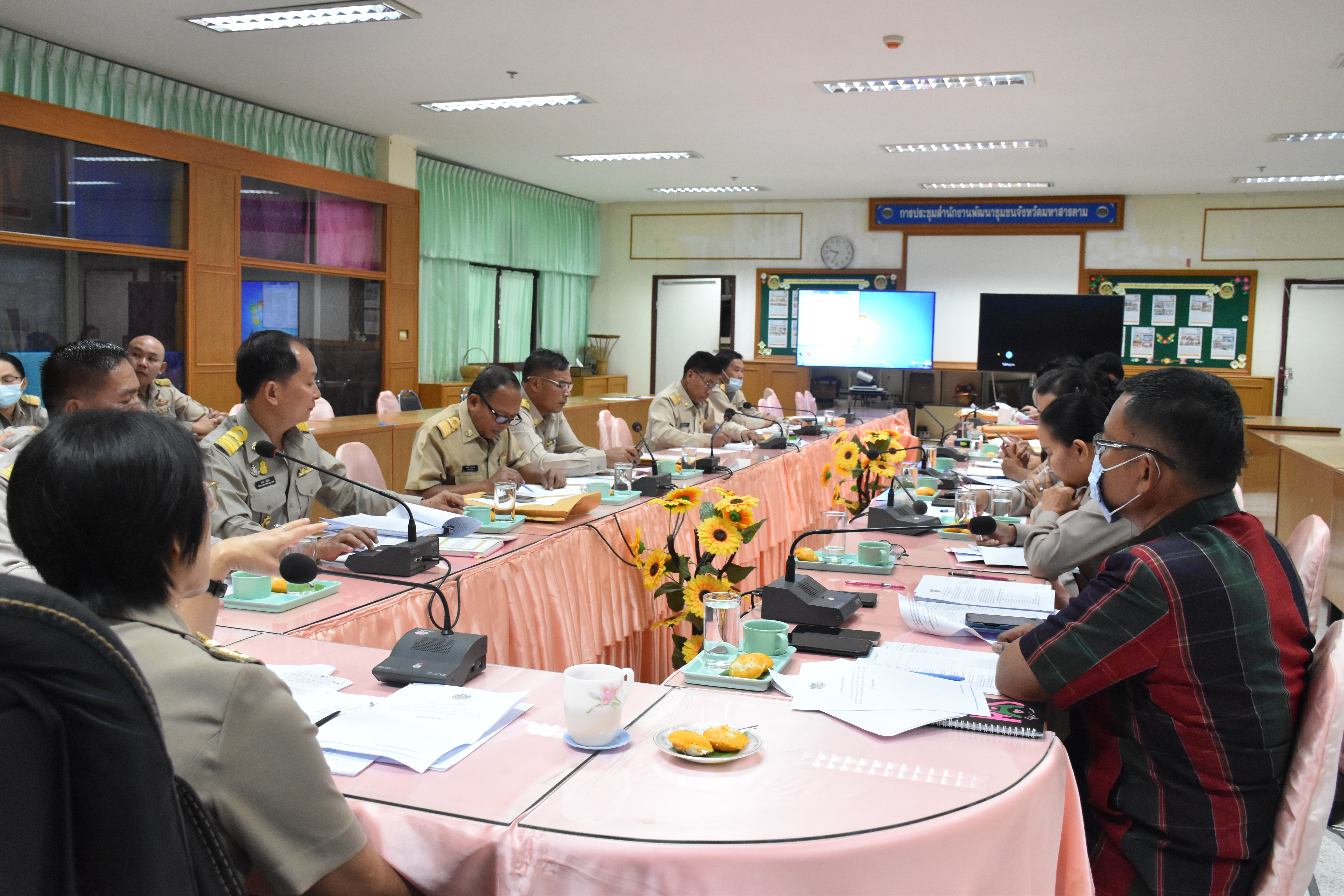 พช.มหาสารคาม​ ประชุมเตรียมความพร้อมสอบสัมภาษณ์ลูกจ้างเหมาบริการ ปฏิบัติภารกิจตามโครงการพัฒนาพื้นที่ต้นแบบการพัฒนาคุณภาพชีวิตตามหลักทฤษฎีใหม่ ประยุกต์สู่ “โคก หนอง นา โมเดล”