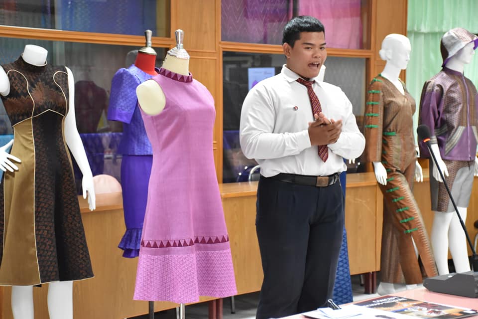 จังหวัดมหาสารคาม จัดประ กวดนักออกแบบรุ่นใหม่ (Young Designer)  วันที่​ 1 ธันวาคม 2563 เวลา 09.00 น. ณ ห้องประชุม 106 ศาลากลางจังหวัดมหาสารคาม  จังหวัดมหาสารคาม