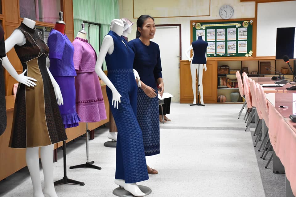 จังหวัดมหาสารคาม จัดประ กวดนักออกแบบรุ่นใหม่ (Young Designer)  วันที่​ 1 ธันวาคม 2563 เวลา 09.00 น. ณ ห้องประชุม 106 ศาลากลางจังหวัดมหาสารคาม  จังหวัดมหาสารคาม