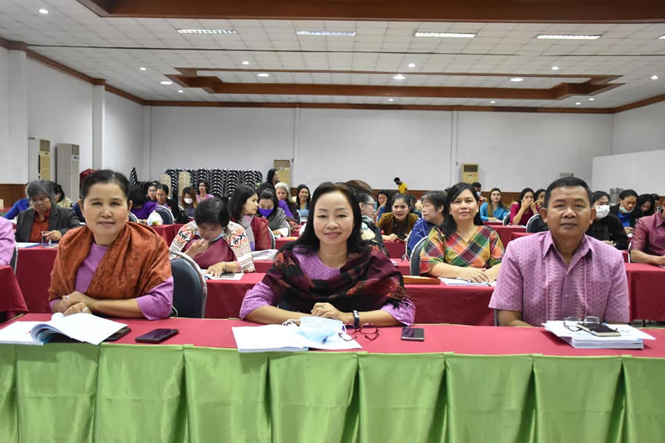ผู้ว่าฯมหาสารคาม มอบแนวทางการปฏิบัติราชการ ในการประชุมเพิ่มศักยภาพเจ้าหน้าที่พัฒนาชุมชนในการขับเคลื่อนกิจกรรมตามแผนปฏิบัติราชการ ประจำปีงบประมาณ 2564