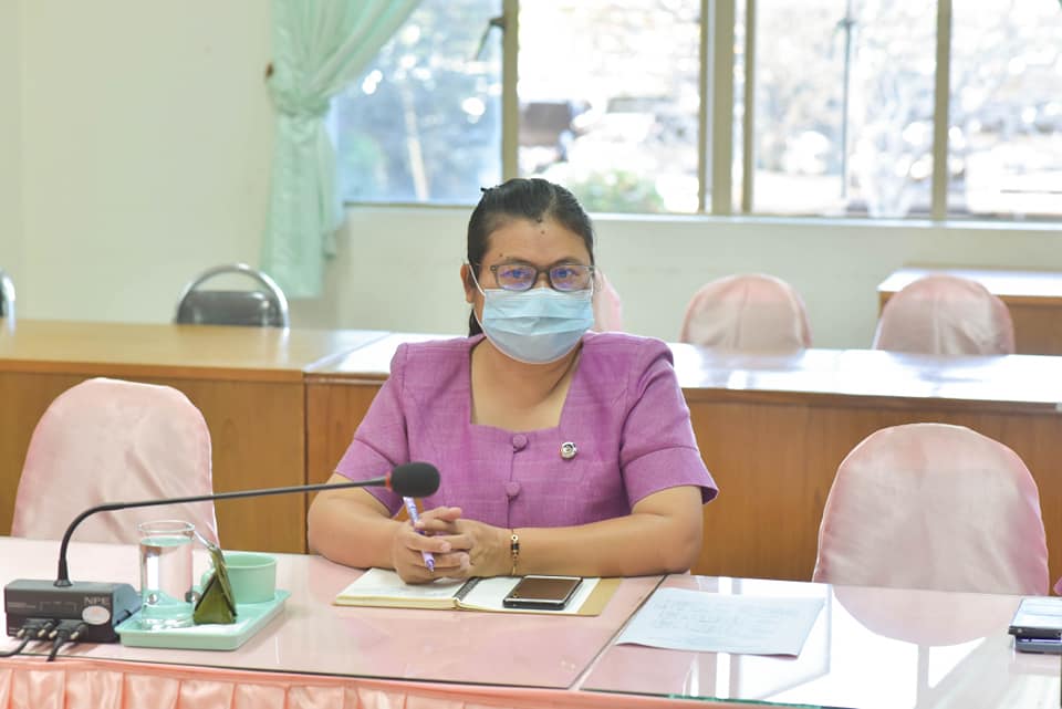 ผู้ตรวจราชการกรมการพัฒนาชุมชน ตรวจติดตามการดำเนินงานโครงการพัฒนาพื้นที่ต้นแบบการพัฒนาคุณภาพชีวิตตามหลักทฤษฎีใหม่ ประยุกต์สู่ “โคก หนอง นา โมเดล” จังหวัดมหาสารคาม