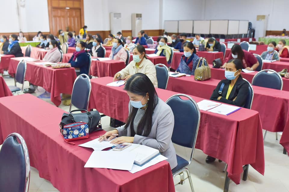 พช.มหาสารคาม เสริมแกร่งผู้ประกอบการ OTOP  จัดประชุมเชิงปฏิบัติการส่งเสริมและพัฒนาผลิตภัณฑ์โดยเครือข่ายองค์ความรู้ KBO จังหวัดมหาสารคาม