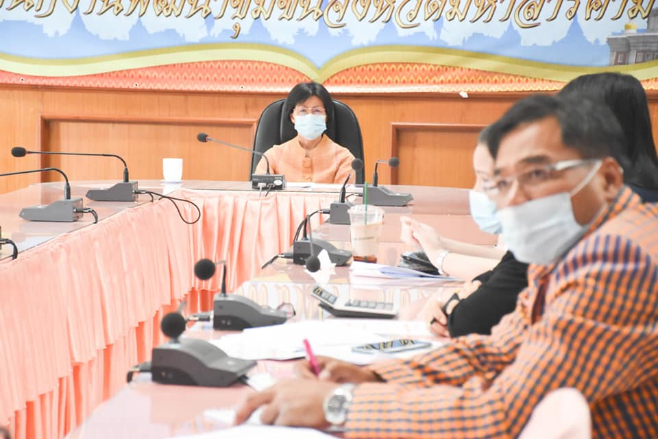พช.มหาสารคาม ร่วมประชุมติดตามการดำเนินงานกองทุนพัฒนาบทบาทสตรี ผ่านระบบวีดิทัศน์ทางไกล