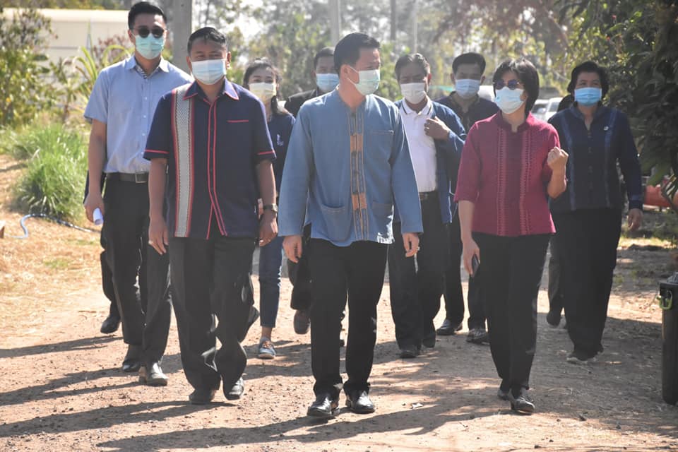 ผู้ว่าฯ มหาสารคาม เดินตามศาสตร์พระราชา มุ่งพัฒนาพื้นที่ต้นแบบฯ “โคก หนอง นา โมเดล” สู่ทางรอดวิกฤต