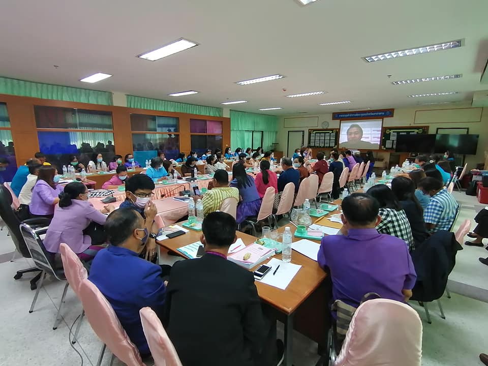 พช.มหาสารคาม ร่วมโครงการฝึกอบรมพัฒนากรระหว่างประจำการ ด้านบริหารการเปลี่ยนแปลง ประจำปี พ.ศ.2564  ในรูปแบบออนไลน์ ผ่าน Application Zoom