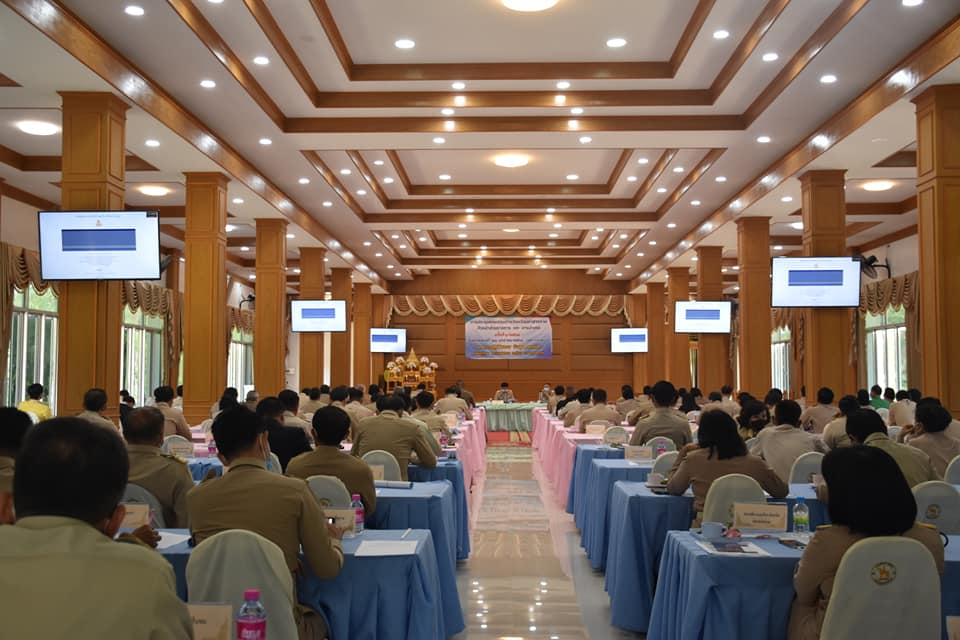 พจ.มหาสารคาม รายงานผลการดำเนินงานกิจกรรมโครงการงานพัฒนาชุมชน ในที่ประชุมกรมการจังหวัดมหาสารคาม