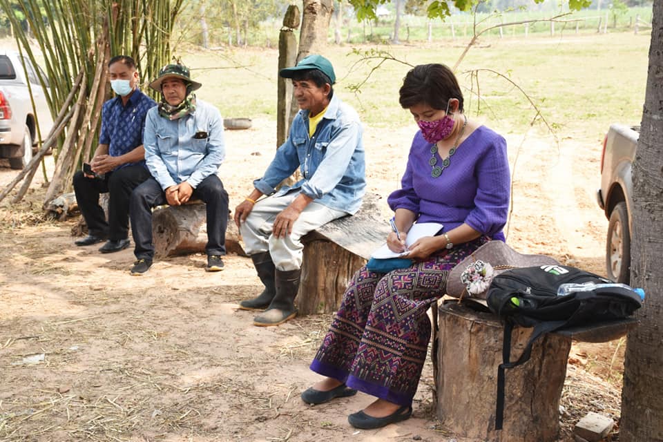 ผู้ตรวจราชการกรมการพัฒนาชุมชน ลงพื้นที่ตรวจติดตามการดำเนินงานโครงการพัฒนาพื้นที่ต้นแบบการพัฒนาคุณภาพชีวิต ตามหลักทฤษฎีใหม่ ประยุกต์สู่ “โคก หนอง นา โมเดล” พื้นที่อำเภอนาเชือก จังหวัดมหาสารคาม