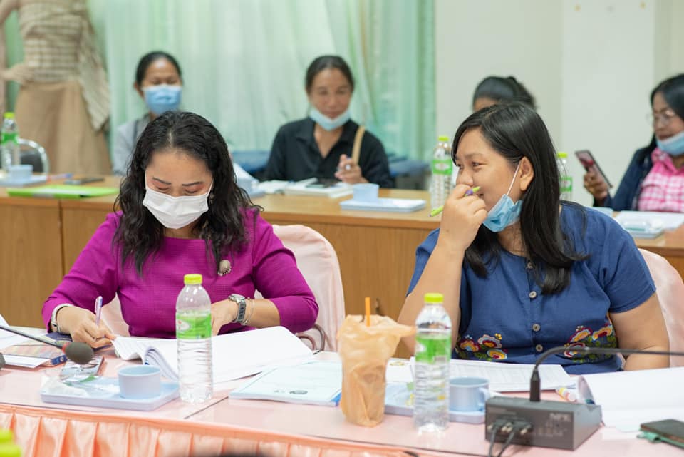 พช. มหาสารคาม ดำเนินการประชุมคณะทำงานขับเคลื่อนกองทุนพัฒนาบทบาทสตรีจังหวัดมหาสารคาม ครั้งที่ 3/2564