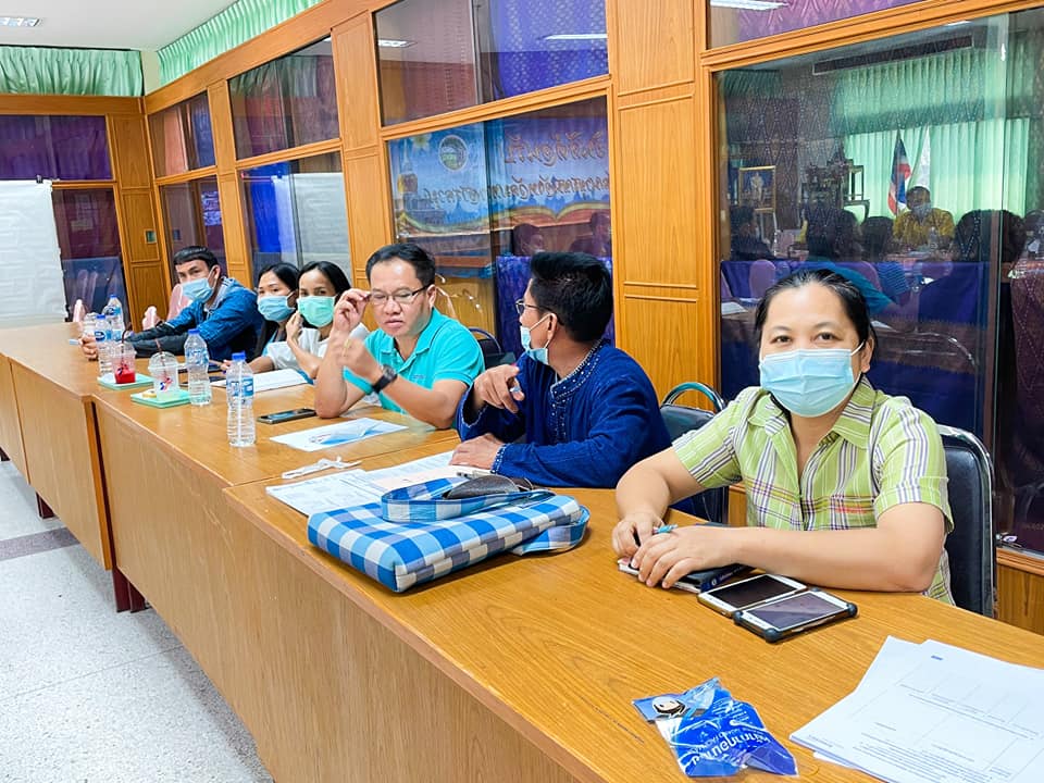 พช.มหาสารคาม ร่วมประชุมเพื่อซักซ้อมความเข้าใจการดำเนินงานโครงการพัฒนาพื้นที่ต้นแบบการพัฒนาคุณภาพชีวิตตามหลักทฤษฎีใหม่ ประยุกต์สู่ “โคก หนอง นา โมเดล” ผ่านระบบวีดิทัศน์ทางไกล (Video Conference)