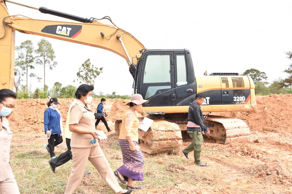 ผู้ตรวจราชการกรมการพัฒนาชุมชน ลงพื้นที่ตรวจติดตามการดำเนินงานโครงการพัฒนาพื้นที่ต้นแบบการพัฒนาคุณภาพชีวิต ตามหลักทฤษฎีใหม่ ประยุกต์สู่ “โคก หนอง นา พช.” พื้นที่อำเภอกันทรวิชัย จังหวัดมหาสารคาม