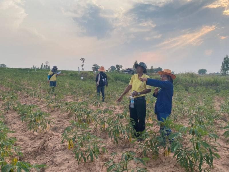 สพอ.กุดรัง​ ยกทีมลงพื้นที่ติดตามความก้าวหน้าการปรับพื้นที่​”โคก​ หนอง​ นา​ โมเดล”