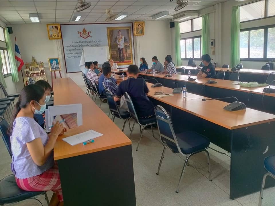 นายอำเภอนาเชือก​ เป็นประธานประชุมทีมช่างผู้ควบคุมงานโครงการพัฒนาพื้นที่ต้นแบบฯ “โคกหนองนาโมเดล”