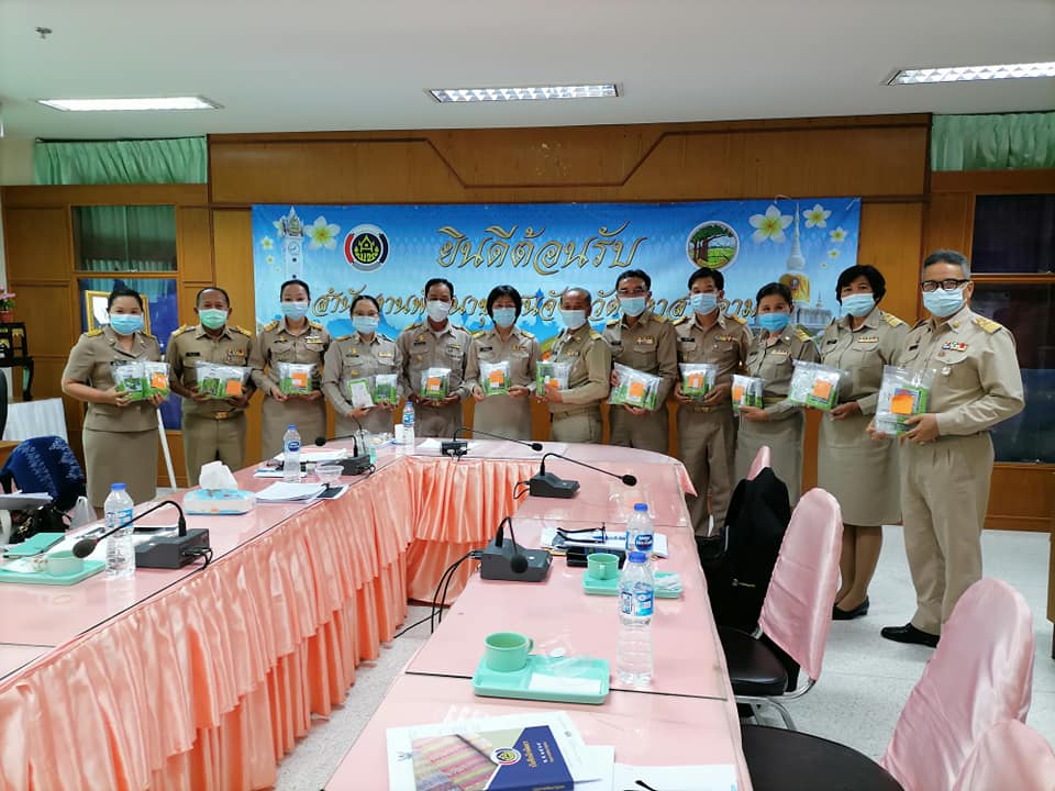 พช.มหาสารคาม ส่งมอบเมล็ดพันธ์ุให้ 13 อำเภอ ดำเนินการน้อมนำแนวพระราชดิริสมเด็จพระกนิษฐาธิราชเจ้า กรมสมเด็จพระเทพรัตนราชสุดาฯ สยามบรมราชกุมารี สร้างความมั่นคงทางอาหาร สู่ปฏิบัติการ 90 วัน ปลูกผักสวนครัวเพื่อสร้างความมั่นคงทางอาหาร ระยะที่ 2