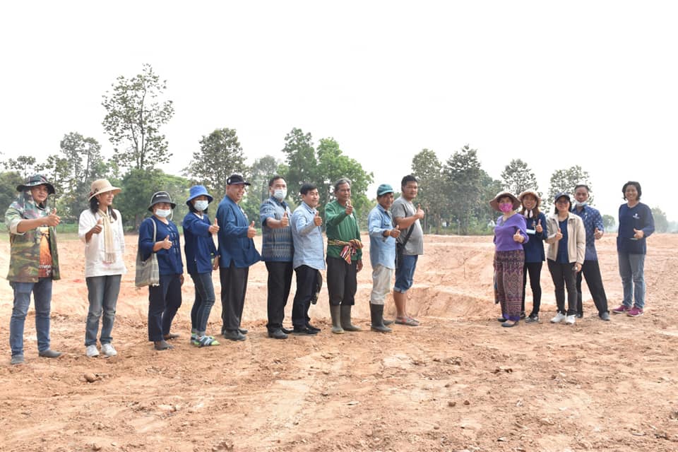 ผู้ตรวจราชการกรมการพัฒนาชุมชน ลงพื้นที่ตรวจติดตามการดำเนินงานโครงการพัฒนาพื้นที่ต้นแบบการพัฒนาคุณภาพชีวิต ตามหลักทฤษฎีใหม่ ประยุกต์สู่ “โคก หนอง นา โมเดล” พื้นที่อำเภอนาเชือก จังหวัดมหาสารคาม