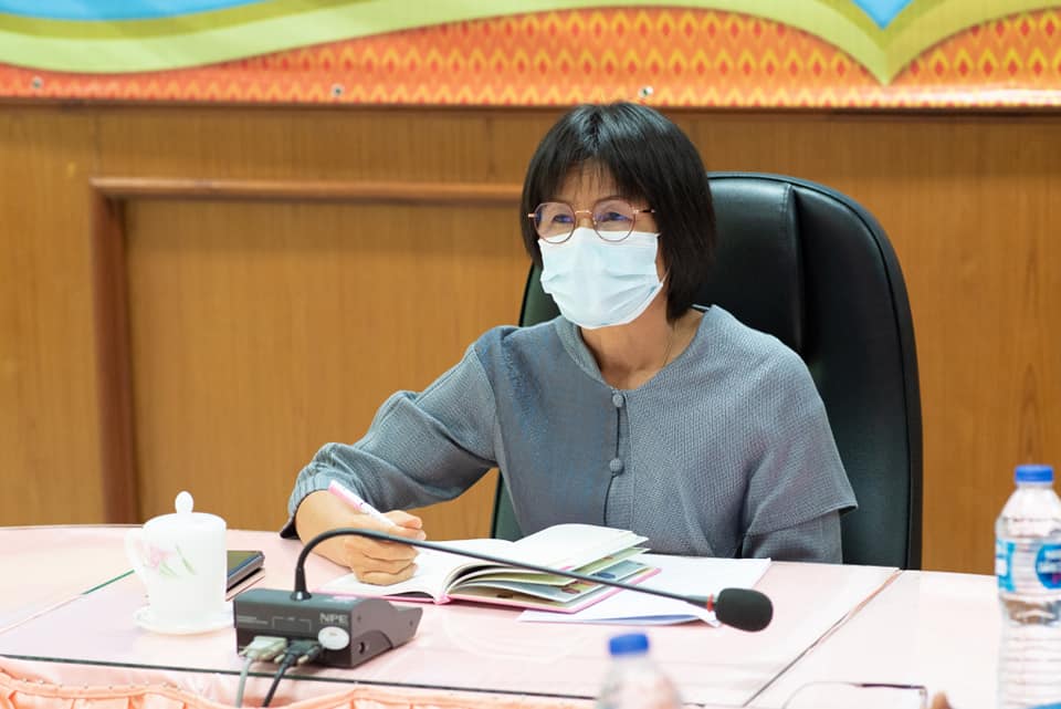 พช.มหาสารคาม ร่วมประชุมเพื่อซักซ้อมความเข้าใจการดำเนินงานโครงการพัฒนาพื้นที่ต้นแบบการพัฒนาคุณภาพชีวิตตามหลักทฤษฎีใหม่ ประยุกต์สู่ “โคก หนอง นา โมเดล” ผ่านระบบวีดิทัศน์ทางไกล (Video Conference)