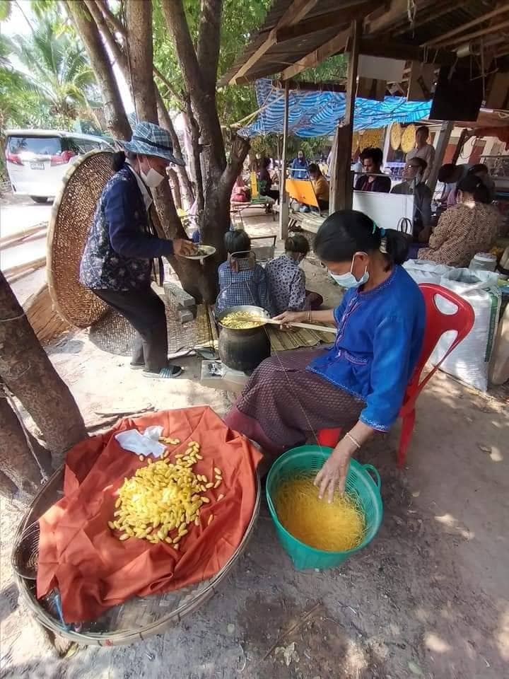 พจ.มหาสารคาม ร่วมประชุมและให้การต้อนรับ นายอัครชญ แก้วอาภรณ์ (คุณโจ) รองประธานโครงการส่งเสริมและพัฒนาภาพลักษณ์ผ้าไทยสู่สากล ลงพื้นที่เพื่อเตรียมงานรับเสด็จ สมเด็จพระเจ้าลูกเธอเจ้าฟ้าสิริวัณณวรี นารีรัตนราชกัญญา ณ มหาวิทยาลัยมหาสารคาม