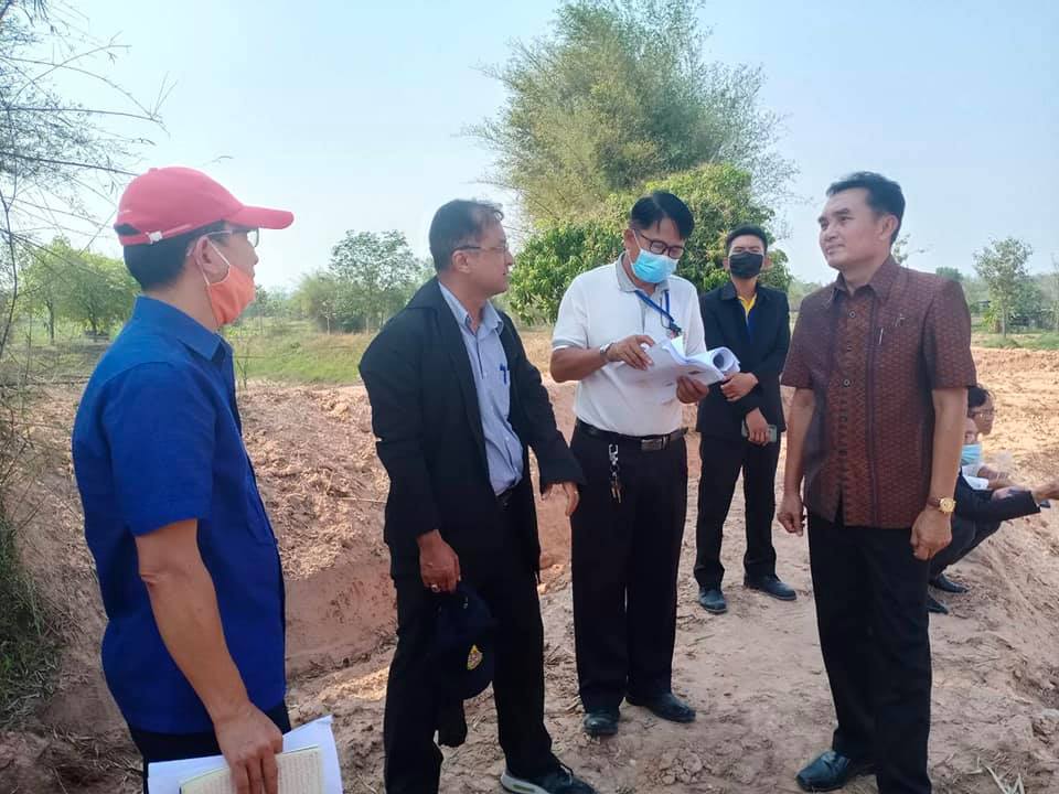 สพอ.โกสุมพิสัย​ พร้อมรับคณะเจ้าหน้าที่​ ปปช.​ ตรวจการดำเนินงานของผู้รับจ้าง ฯ​โครงการ​ “โคก​ หนอง​ นา​ โมเดล”