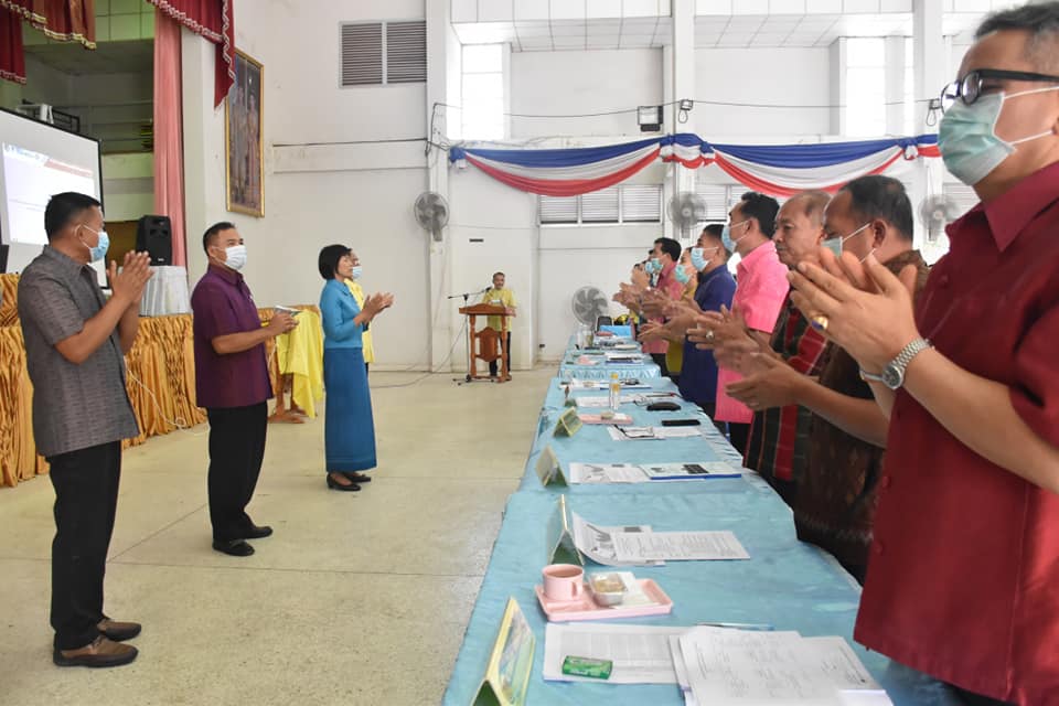 พช.มหาสารคาม ผนึกกำลังร่วมลงนามคำรับรองการปฏิบัติราชการ ประจำปีงบประมาณ พ.ศ. 2564