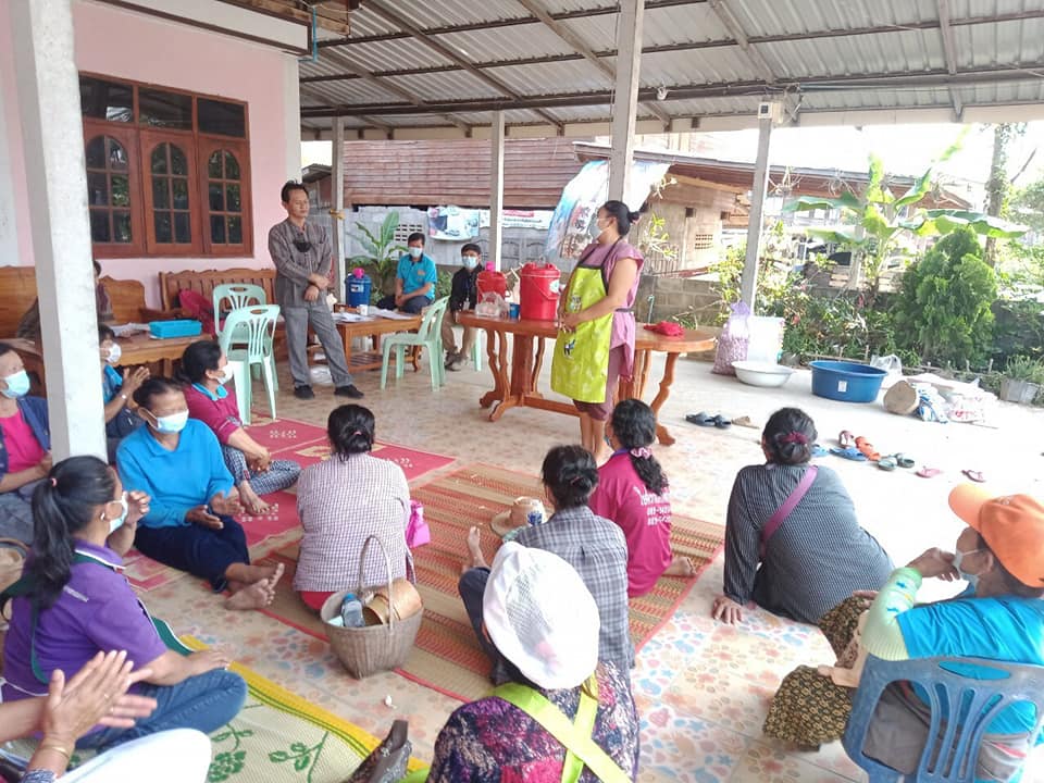 ทีม​ สพอ.เมืองมหาสารคาม​ลุยงานสัมมาชีพชุมชน​ ฝึกอาชีพครัวเรือนเป้าหมาย​ มุ่งสร้างอาชีพเสริมรายได้