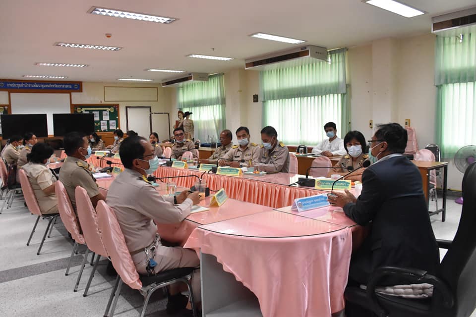 พช. มหาสารคาม เสริมความรู้รับฟังคำแนะนำการดำเนินโครงการ “โคก หนอง นา โมเดล” ให้เป็นไปตามระเบียบข้อกฏหมาย